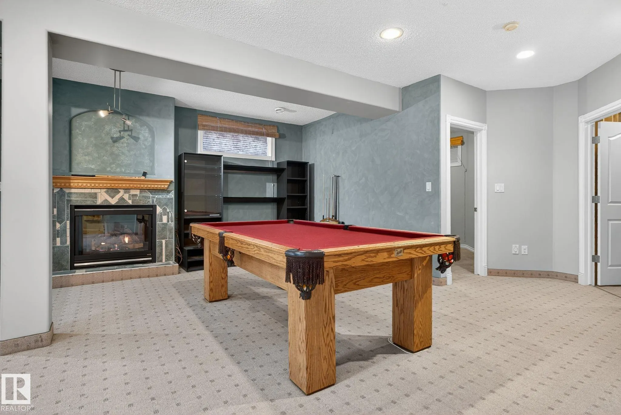 576 GLENWRIGHT Crescent