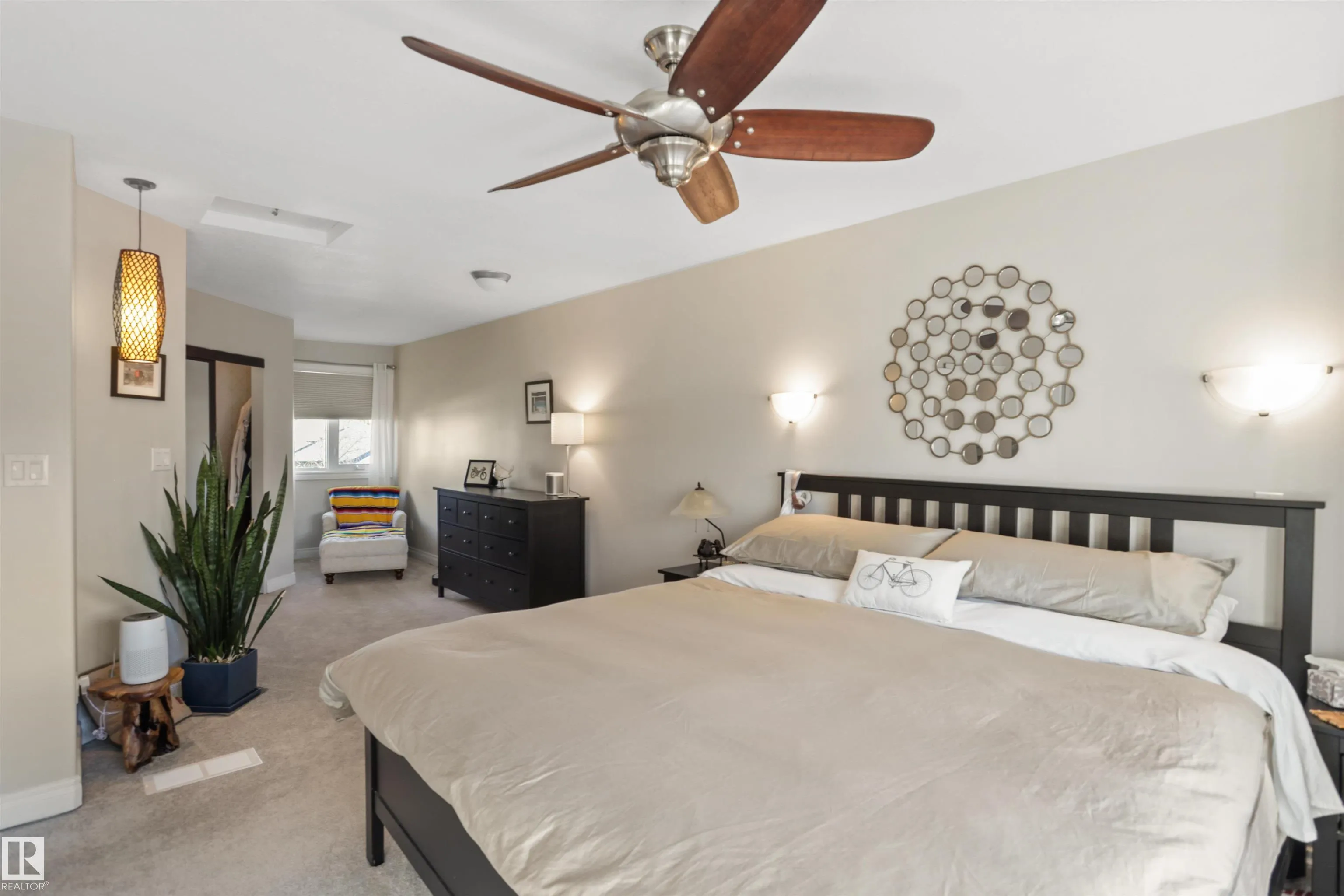 1433 HIGHWOOD Boulevard