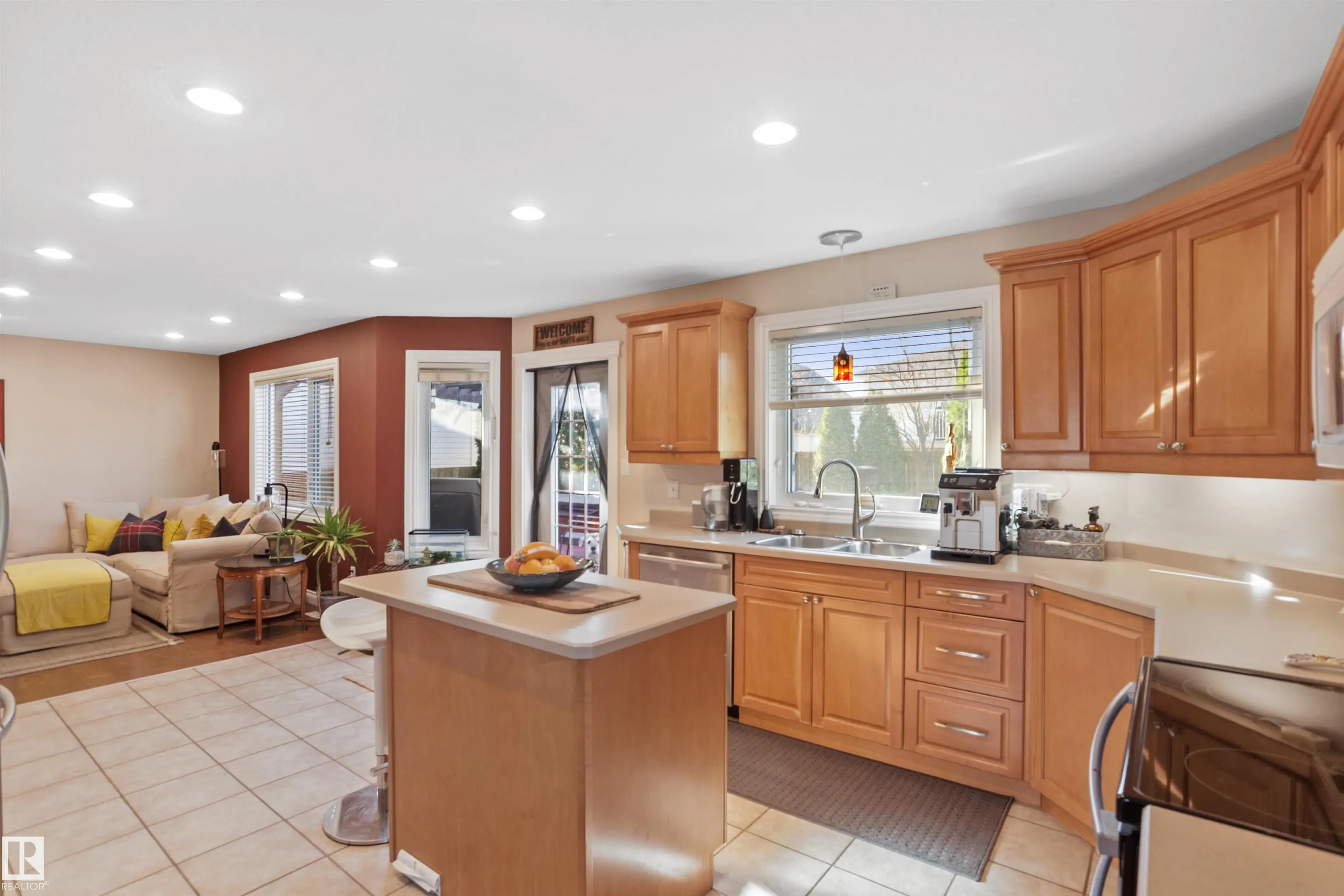 1433 HIGHWOOD Boulevard