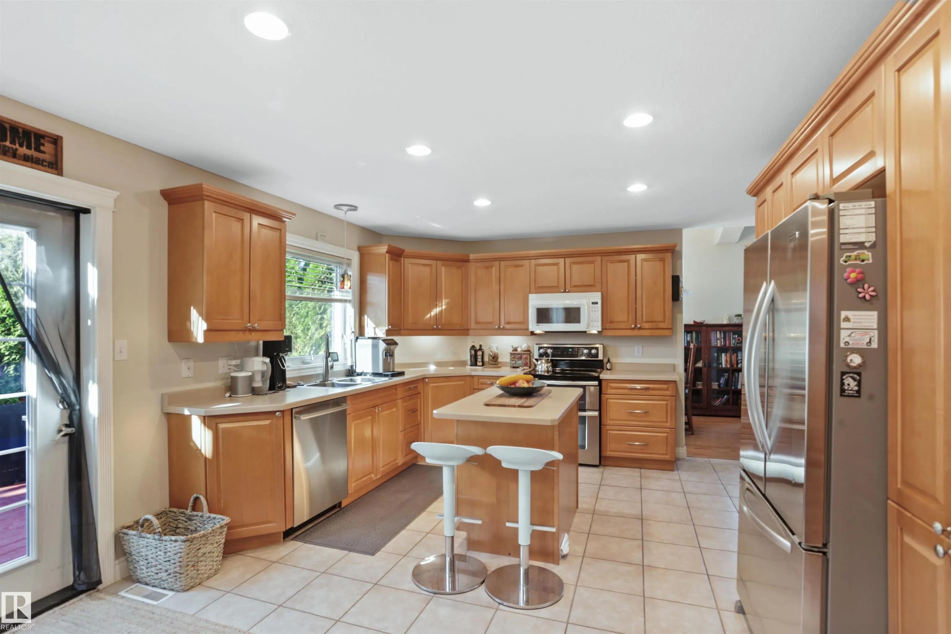 1433 HIGHWOOD Boulevard