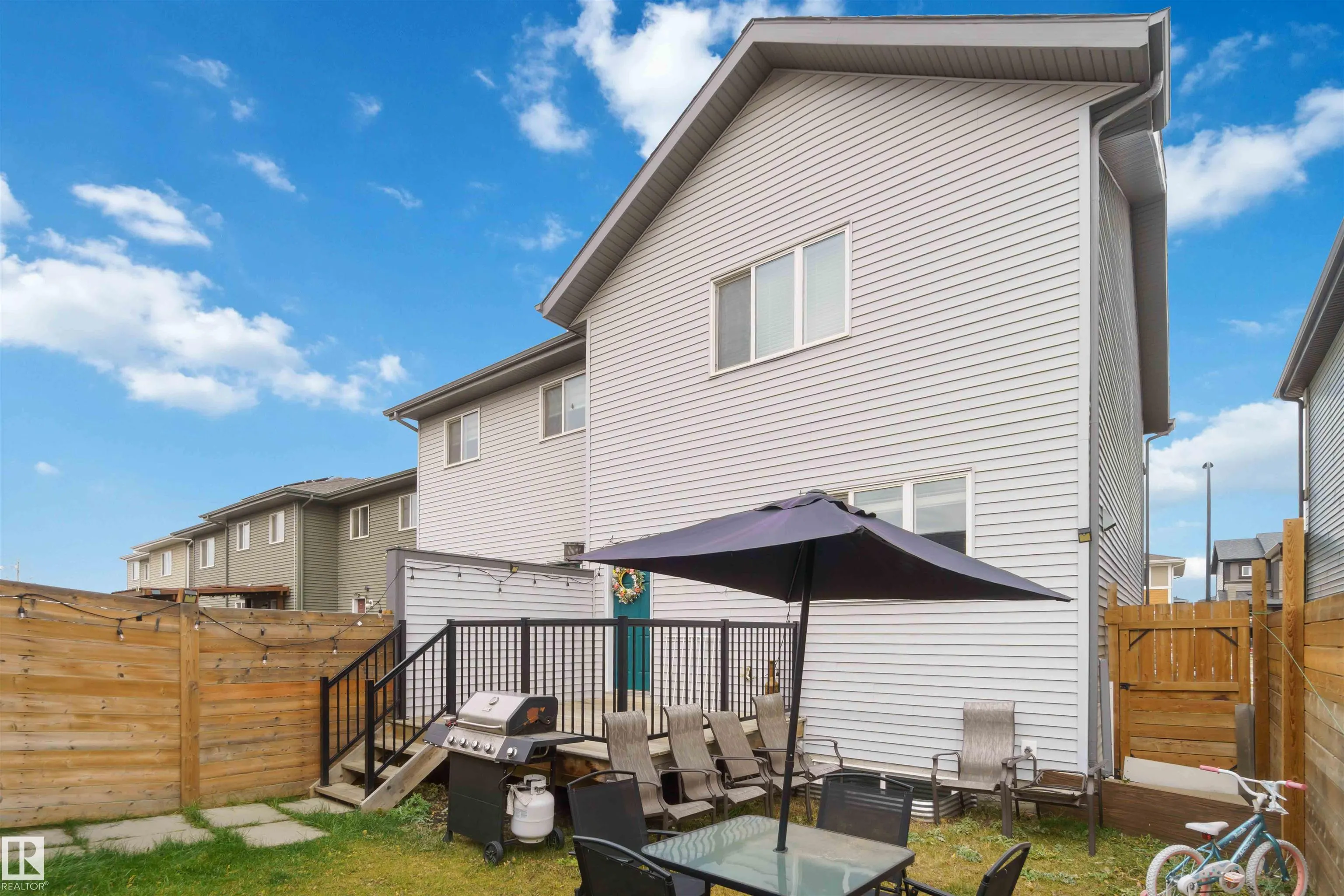 392 CHARLESWORTH Drive