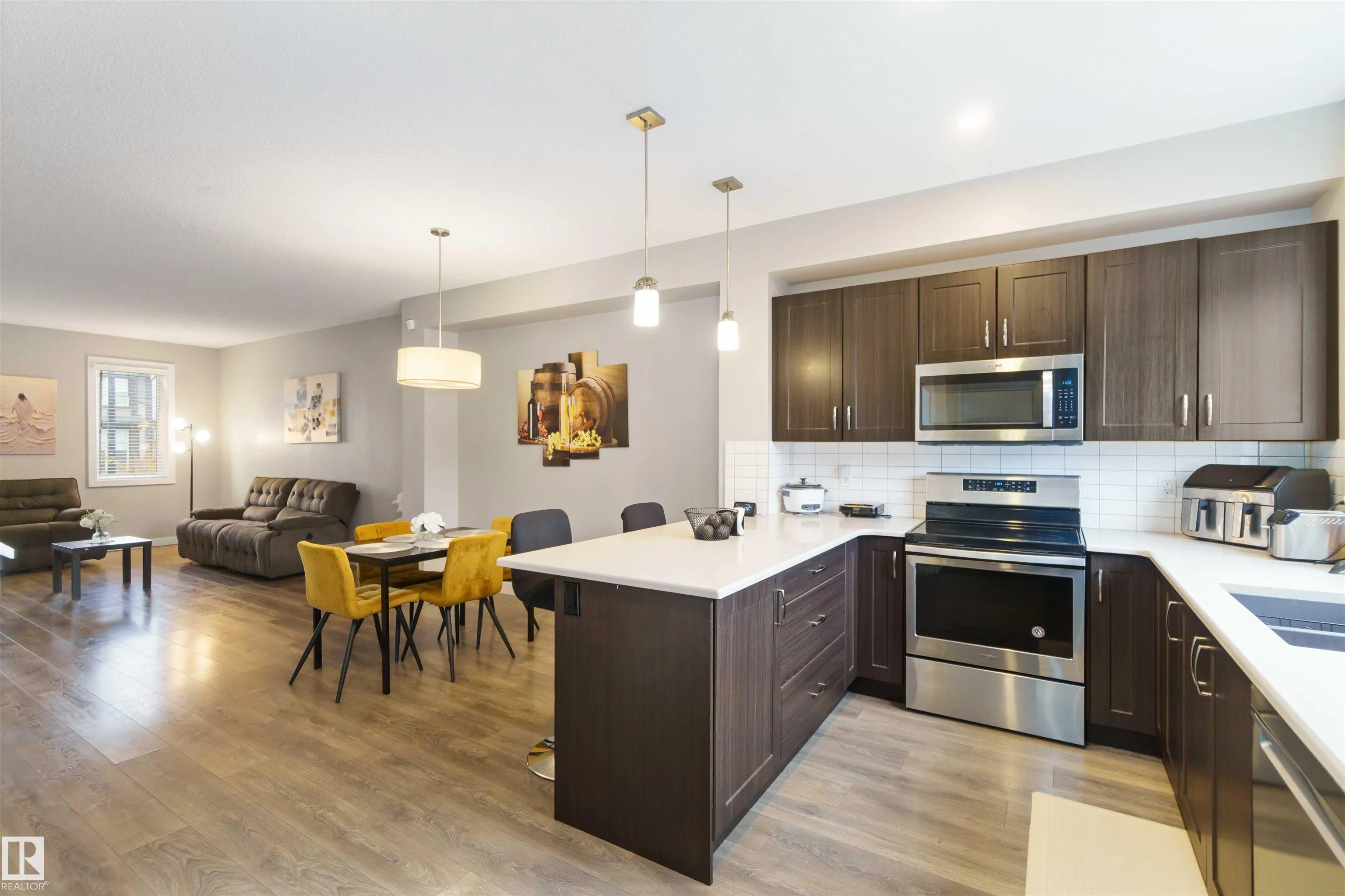 392 CHARLESWORTH Drive