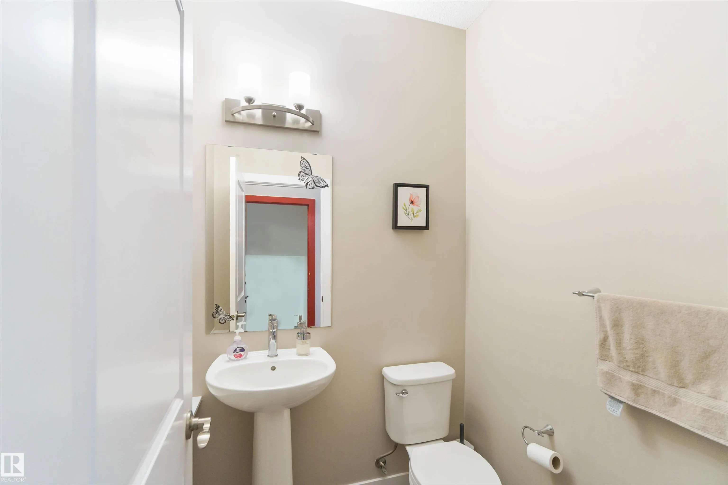 392 CHARLESWORTH Drive