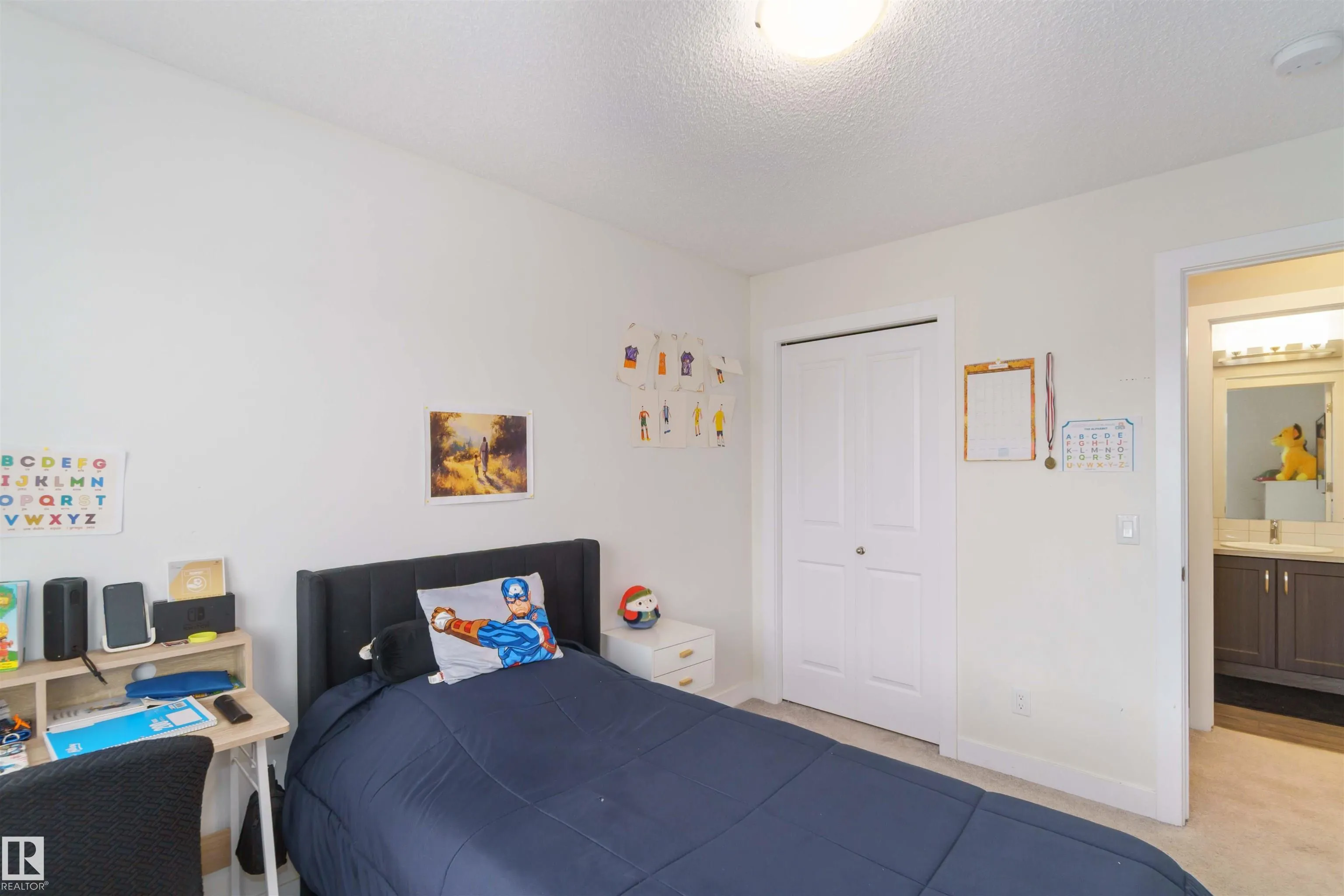 392 CHARLESWORTH Drive