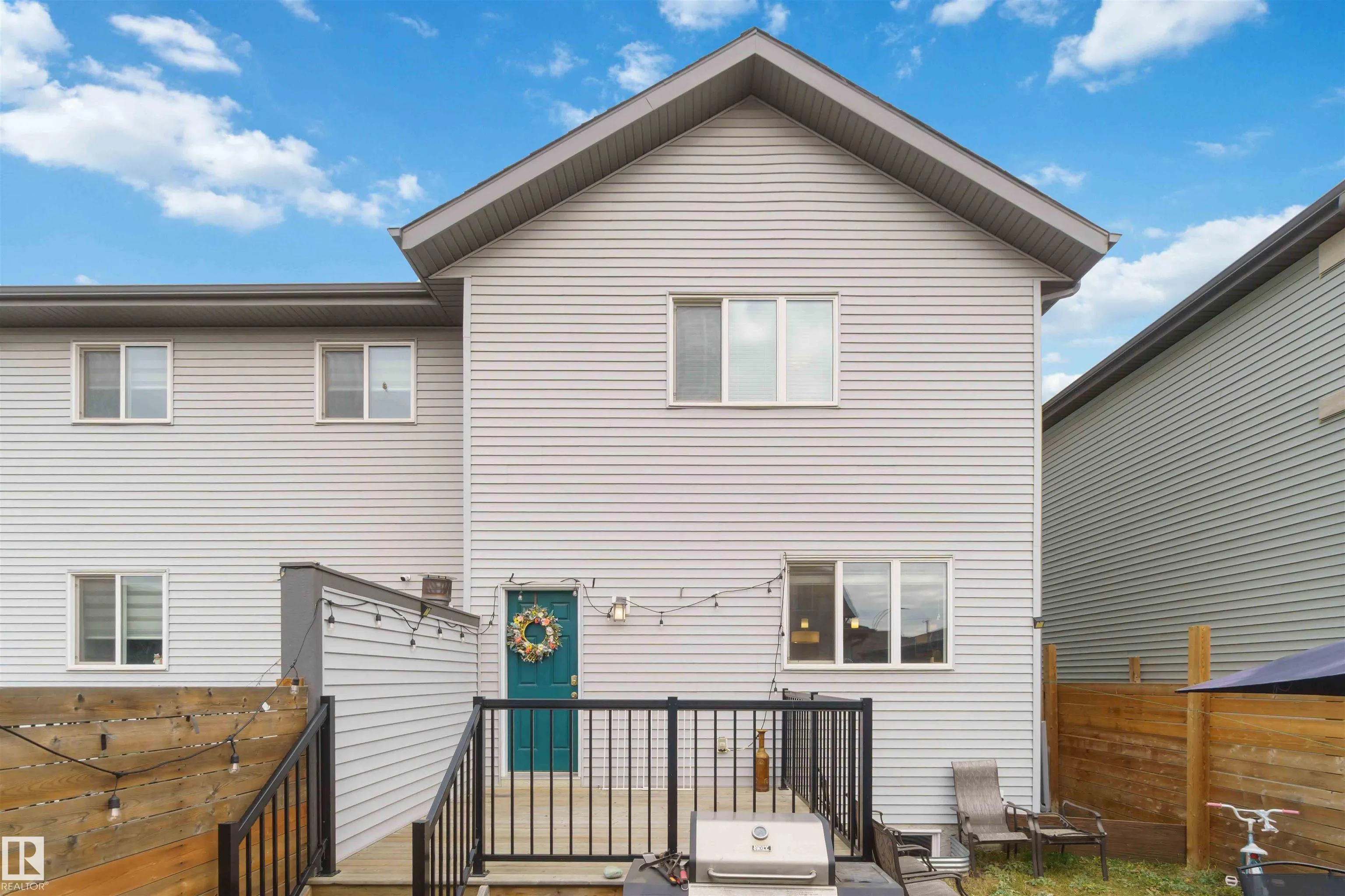 392 CHARLESWORTH Drive