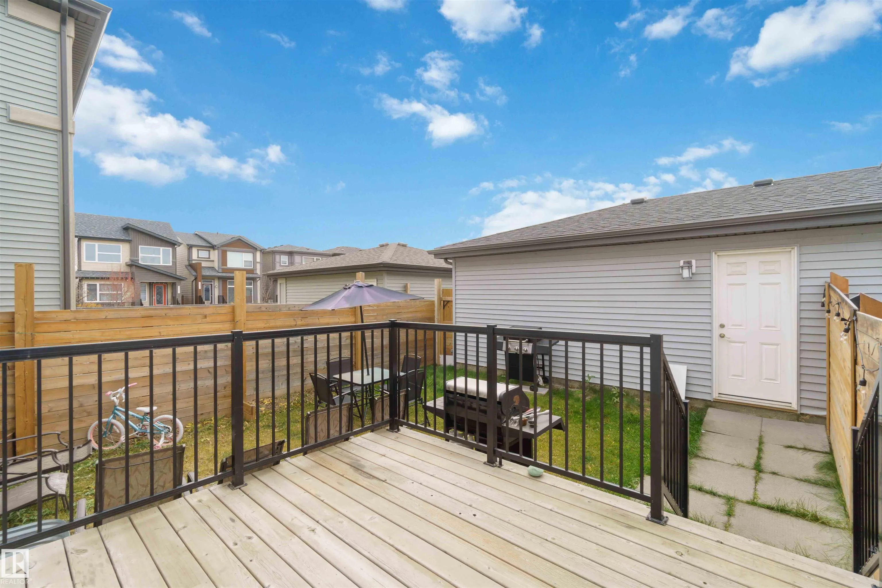 392 CHARLESWORTH Drive