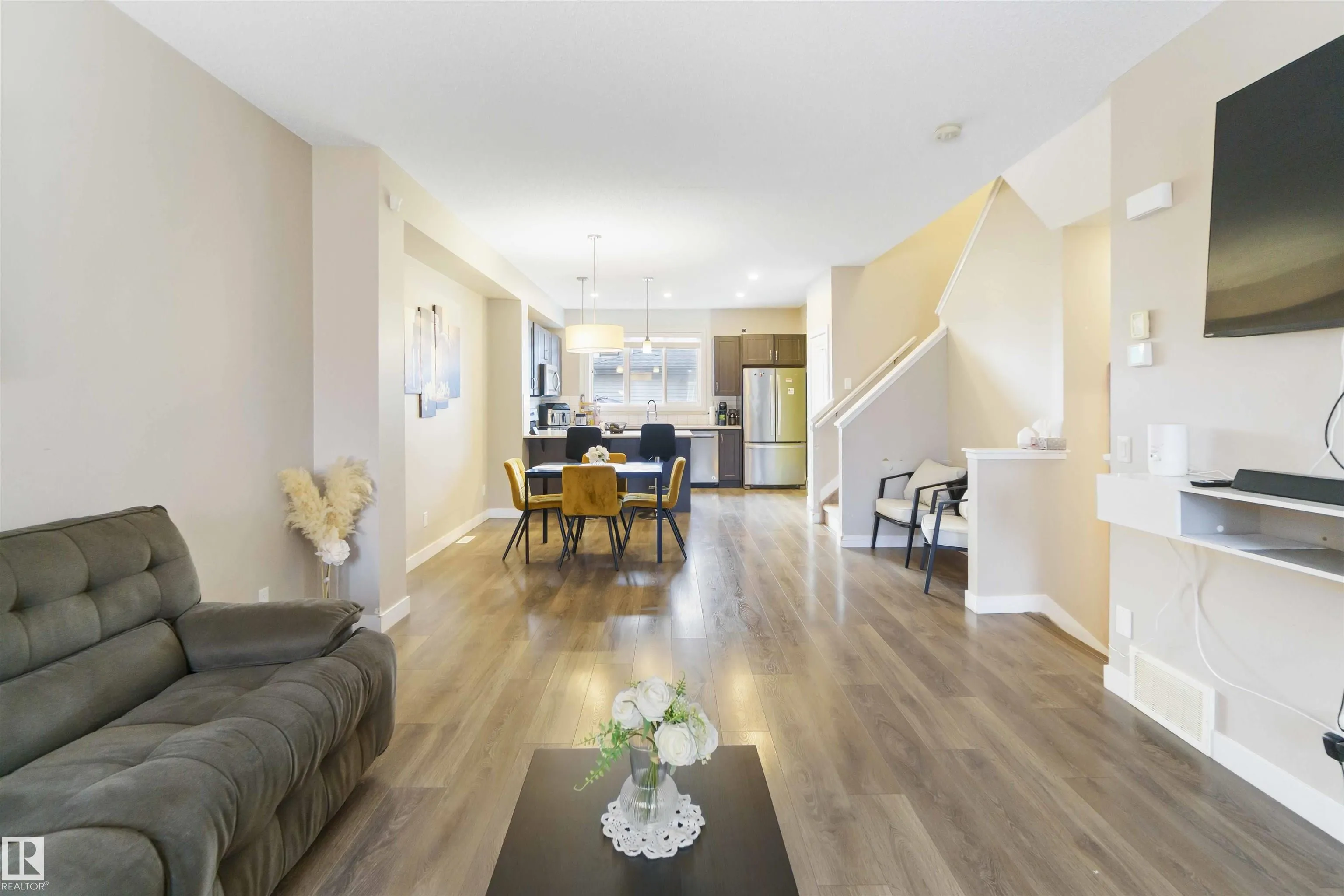 392 CHARLESWORTH Drive