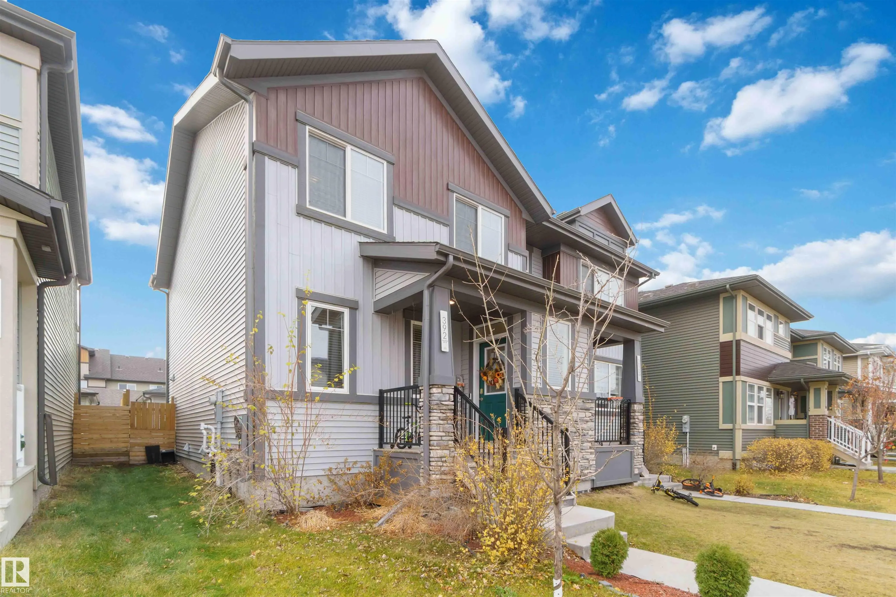 392 CHARLESWORTH Drive