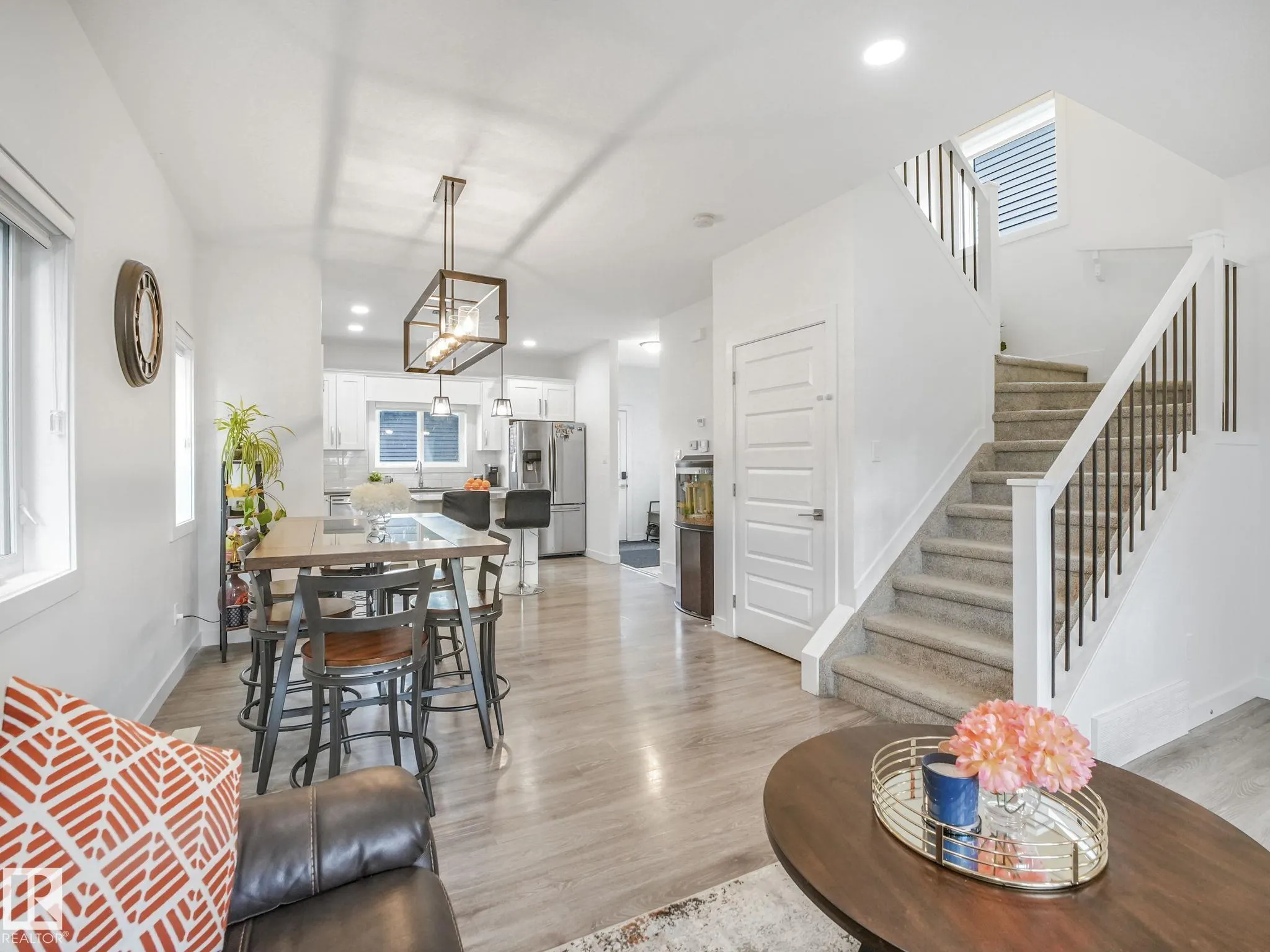 3807 WEIDLE Crescent