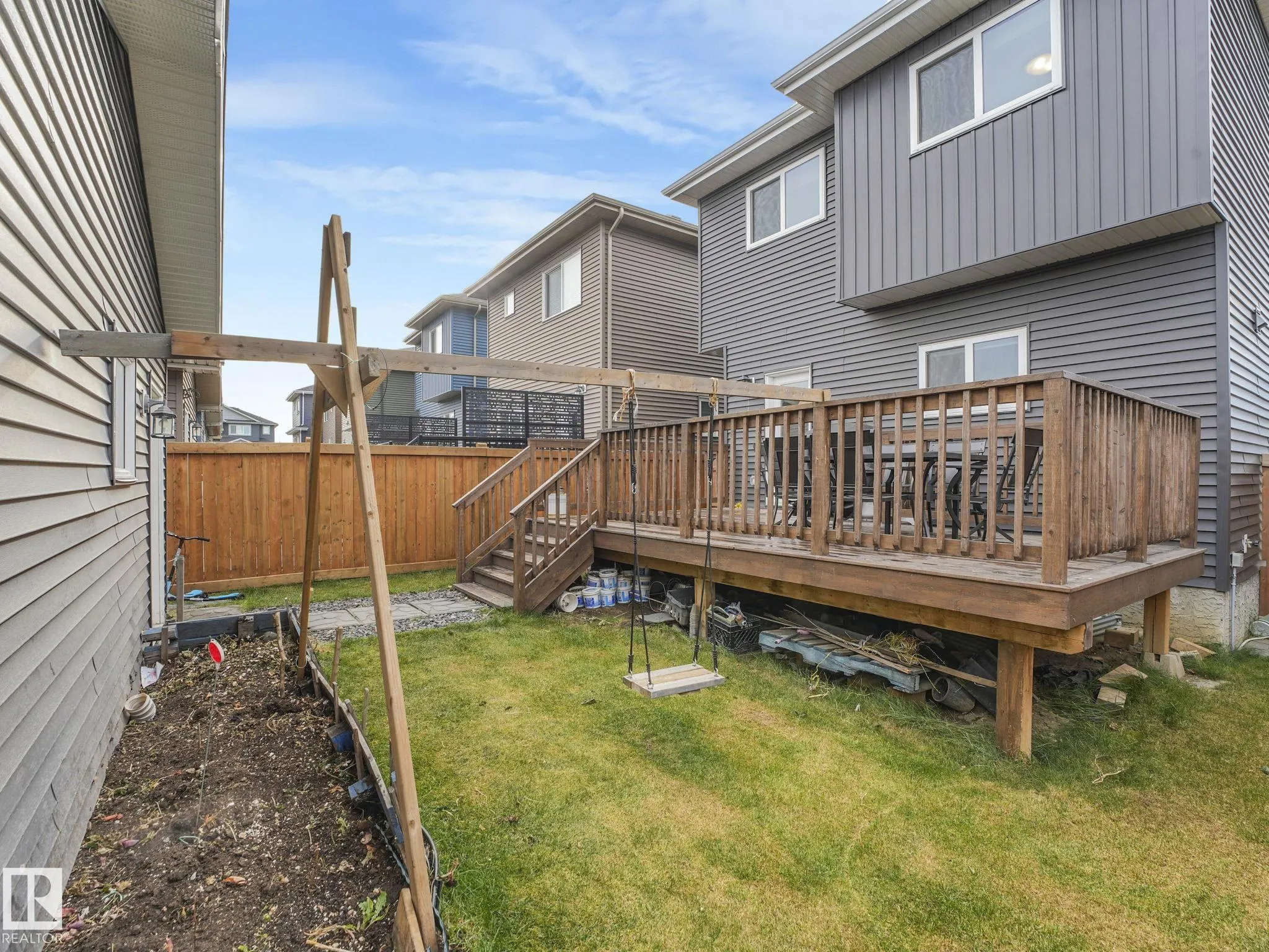 3807 WEIDLE Crescent