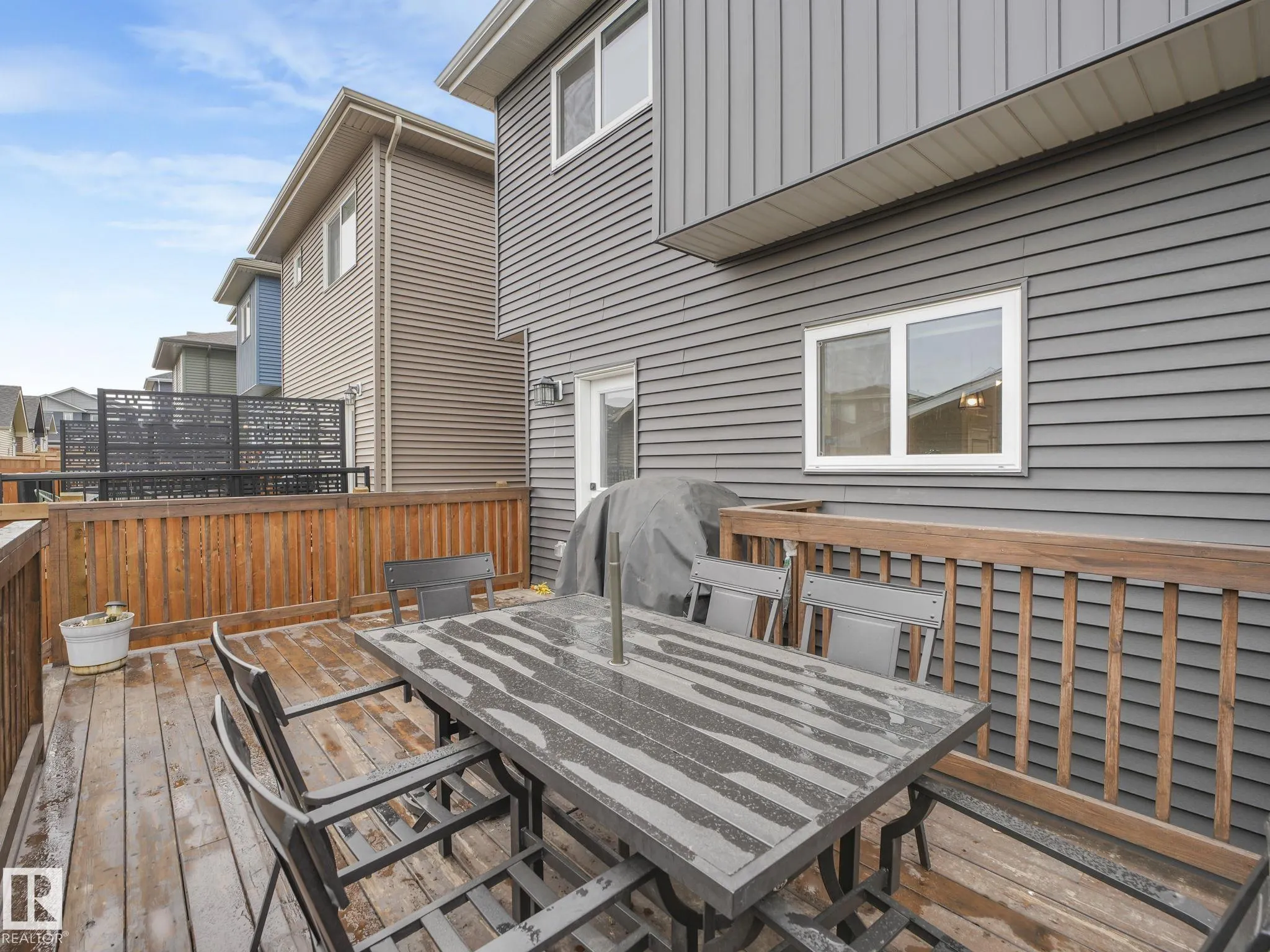 3807 WEIDLE Crescent