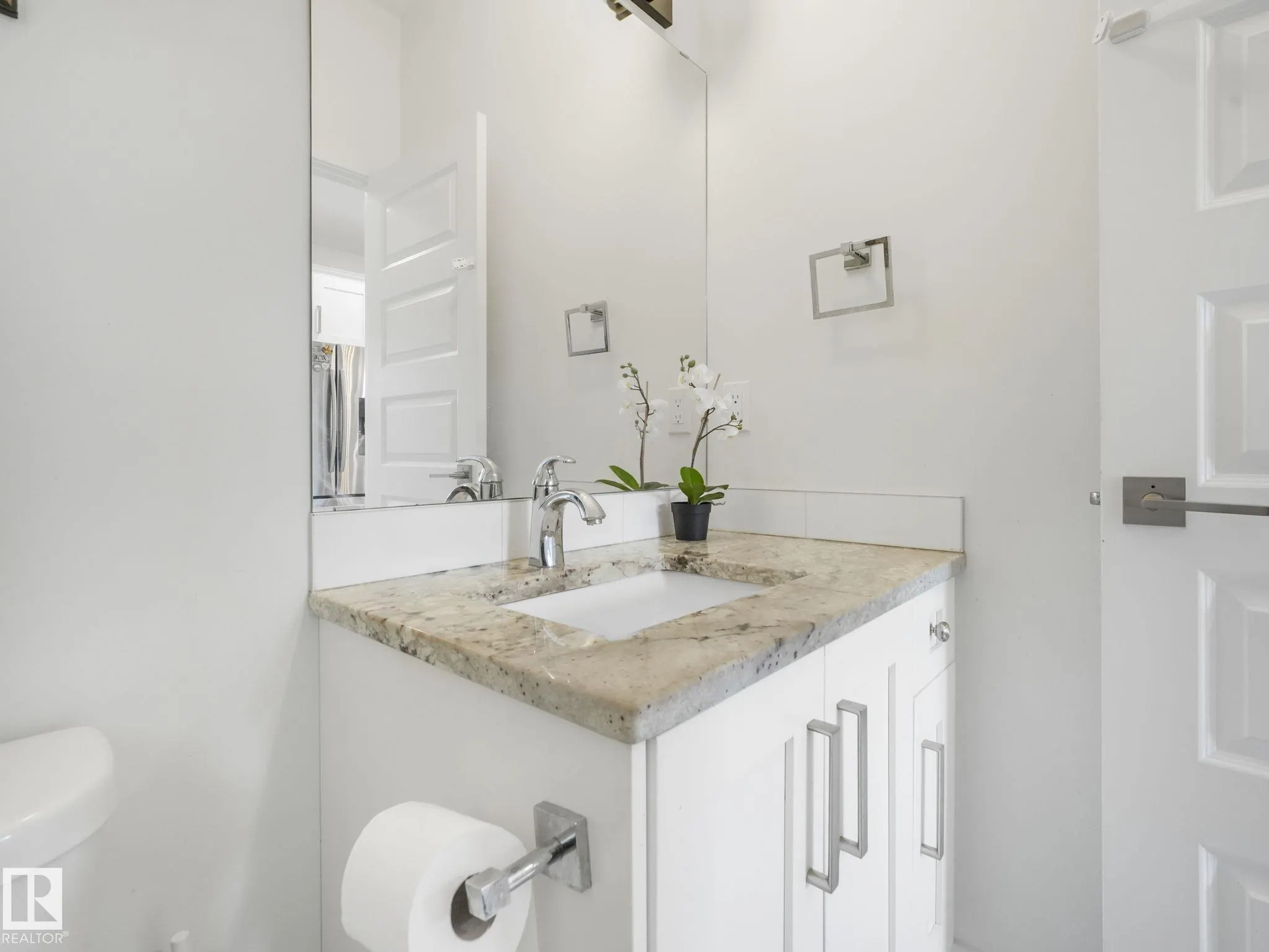 3807 WEIDLE Crescent