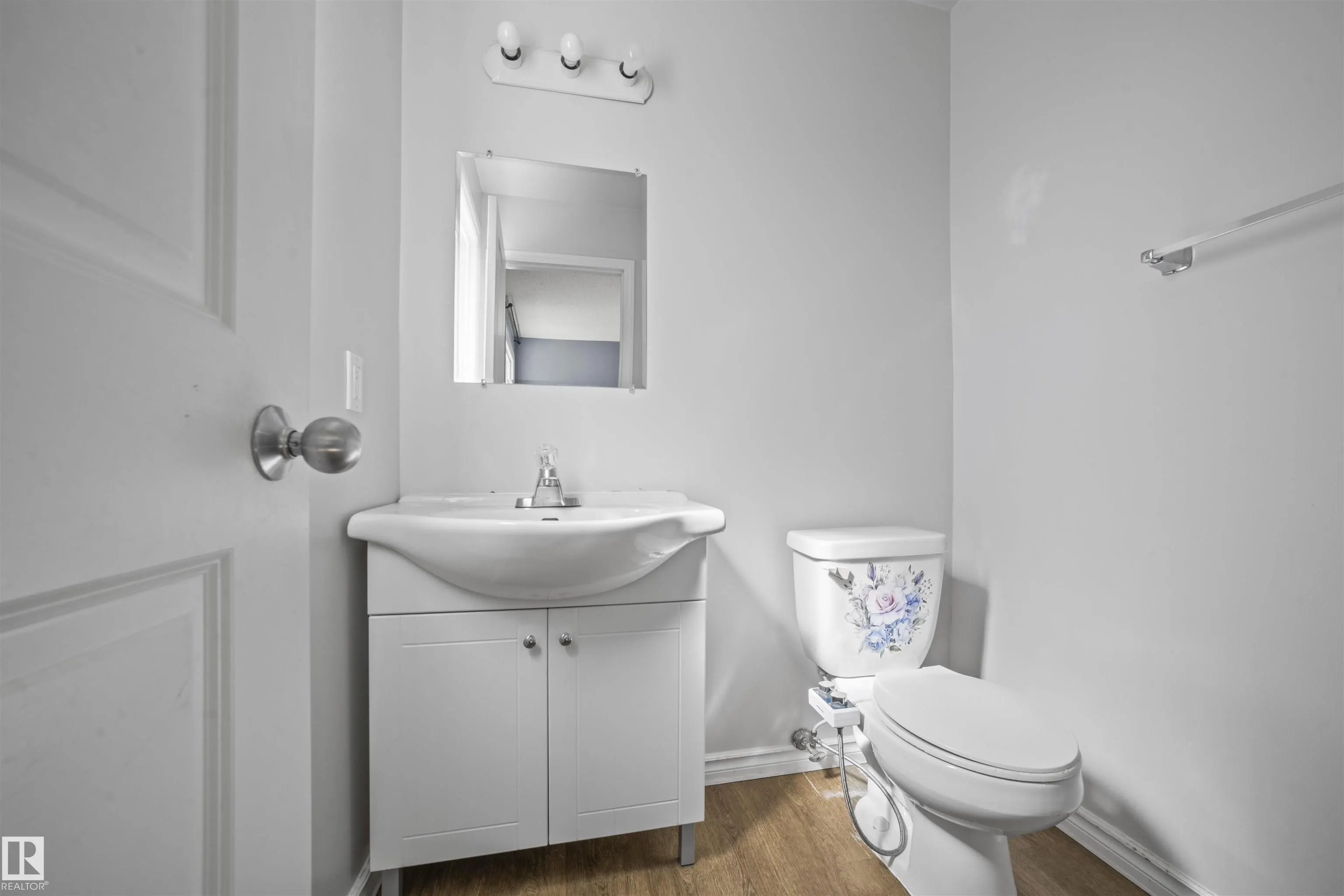 255 LANCASTER Terrace