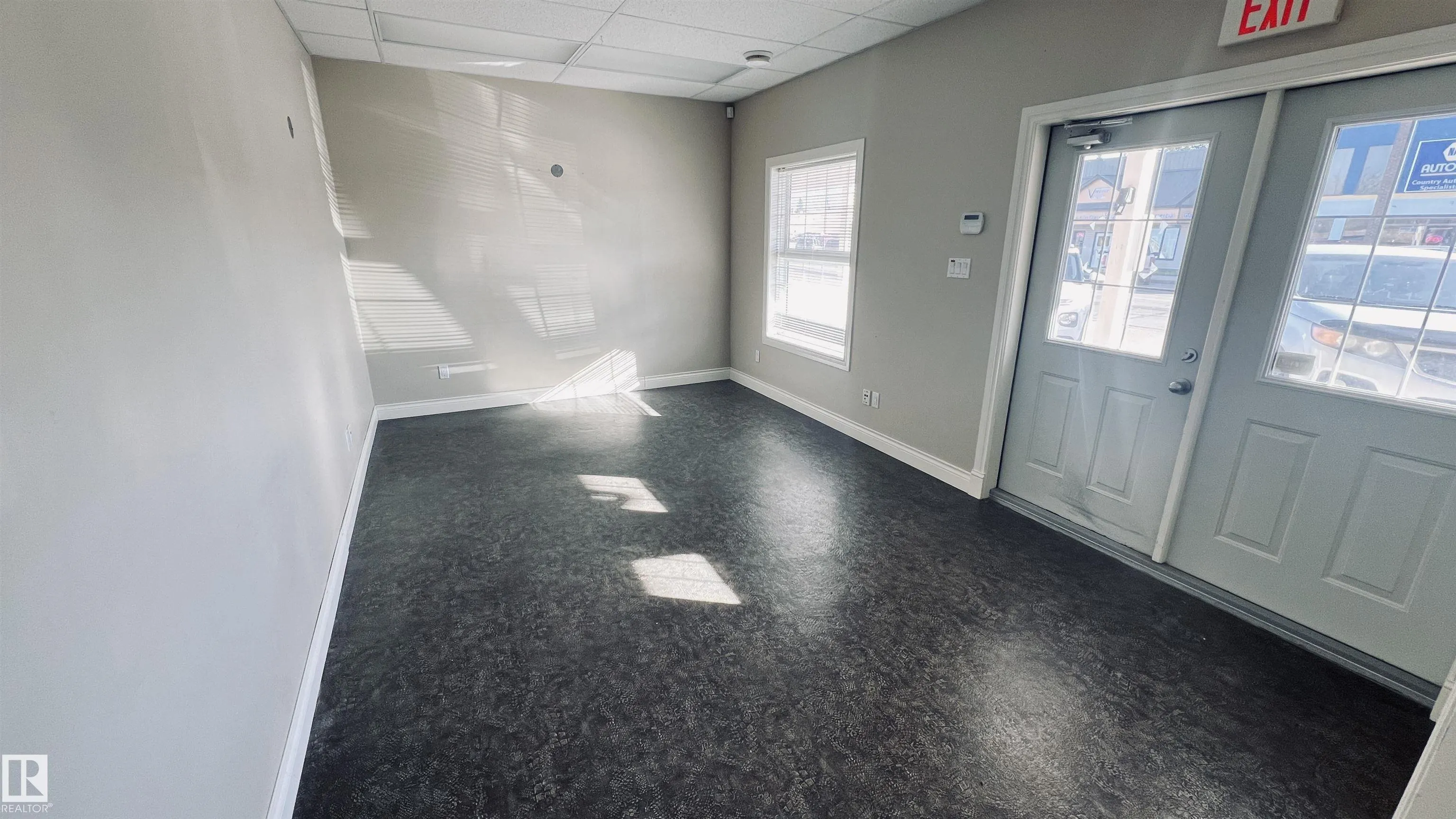 5020 Lac Ste Anne Trail