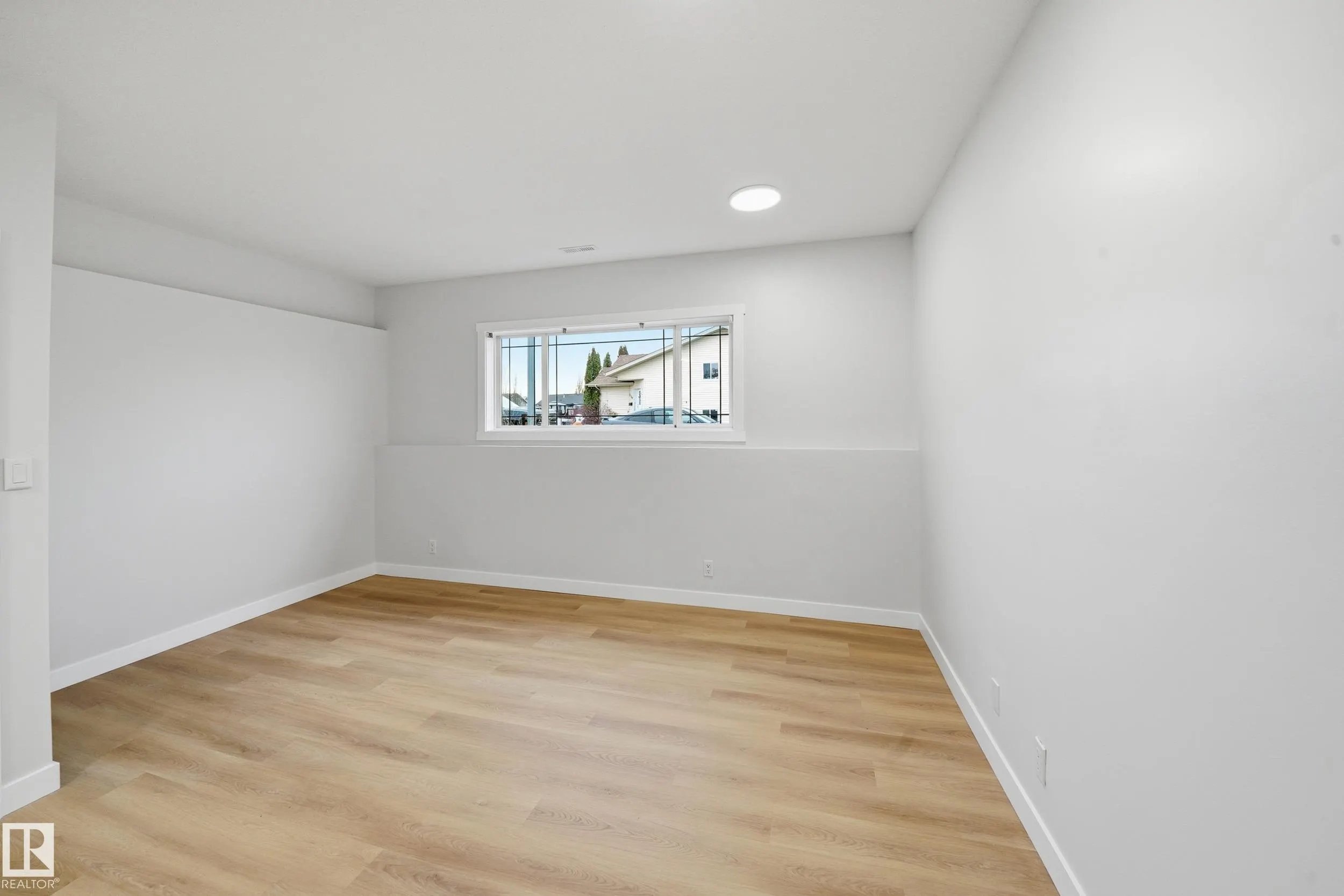 120 Premiere Crescent