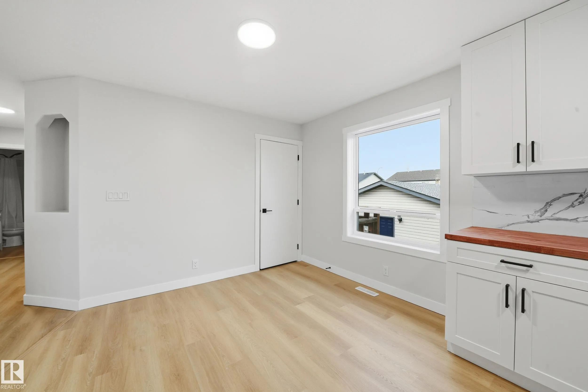 120 Premiere Crescent