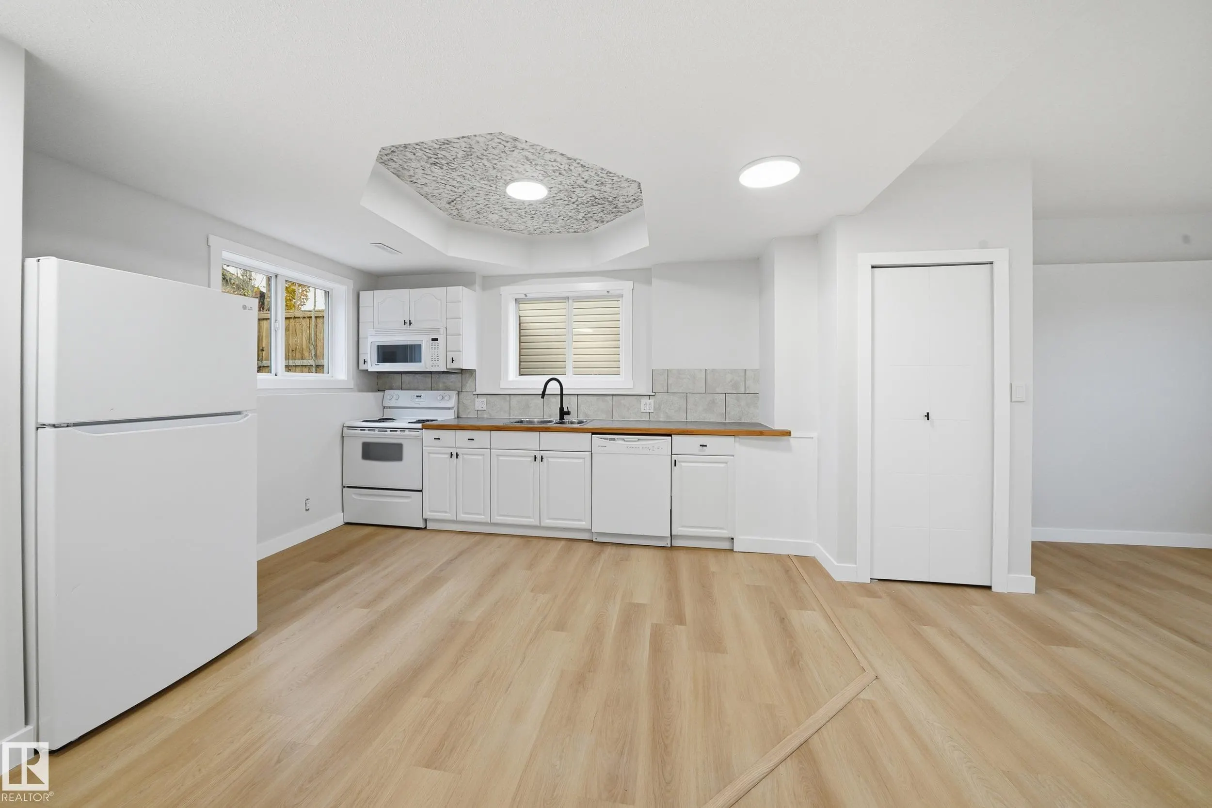 120 Premiere Crescent