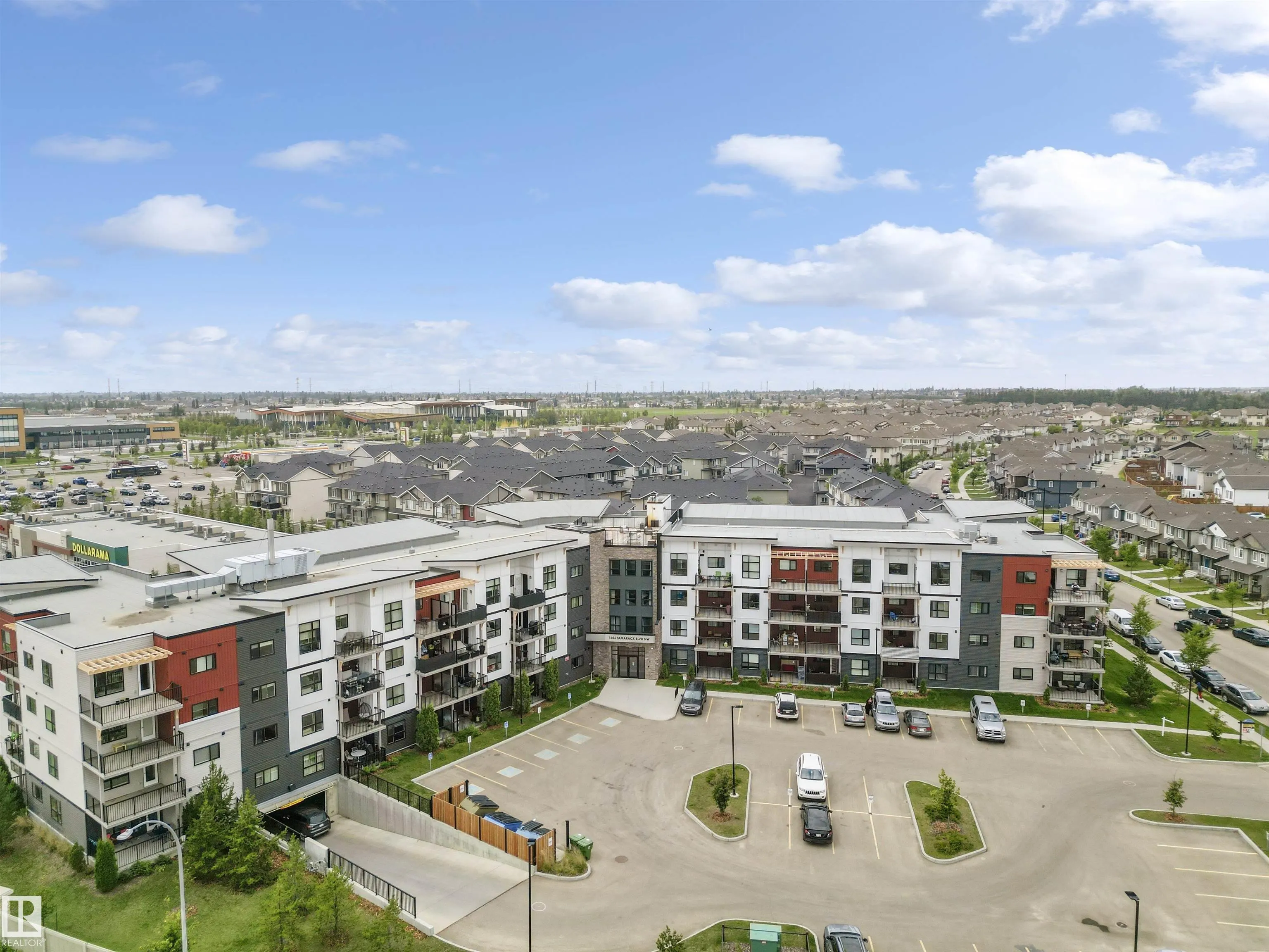 1506 TAMARACK Boulevard