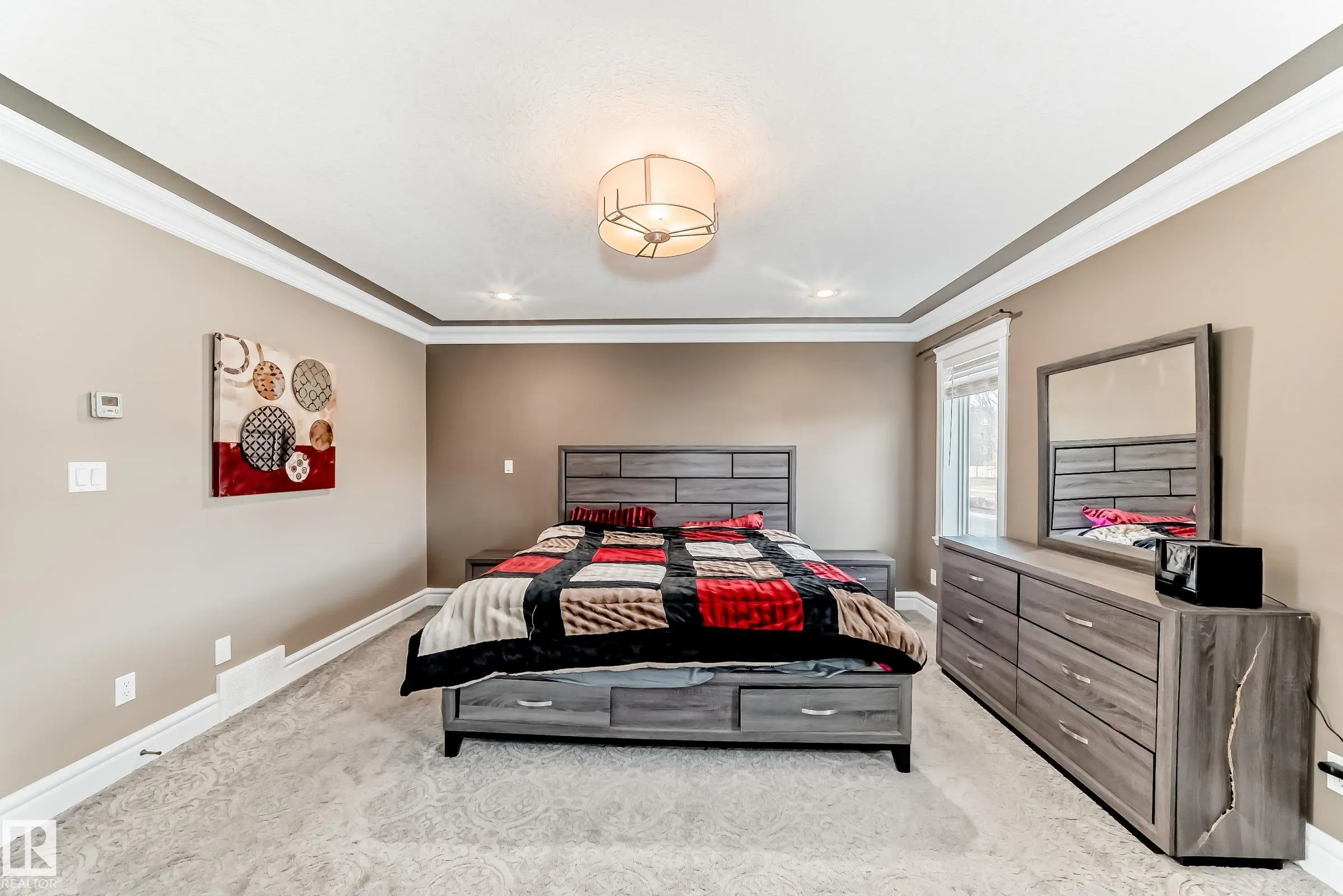 1552 CUNNINGHAM CAPE Cape