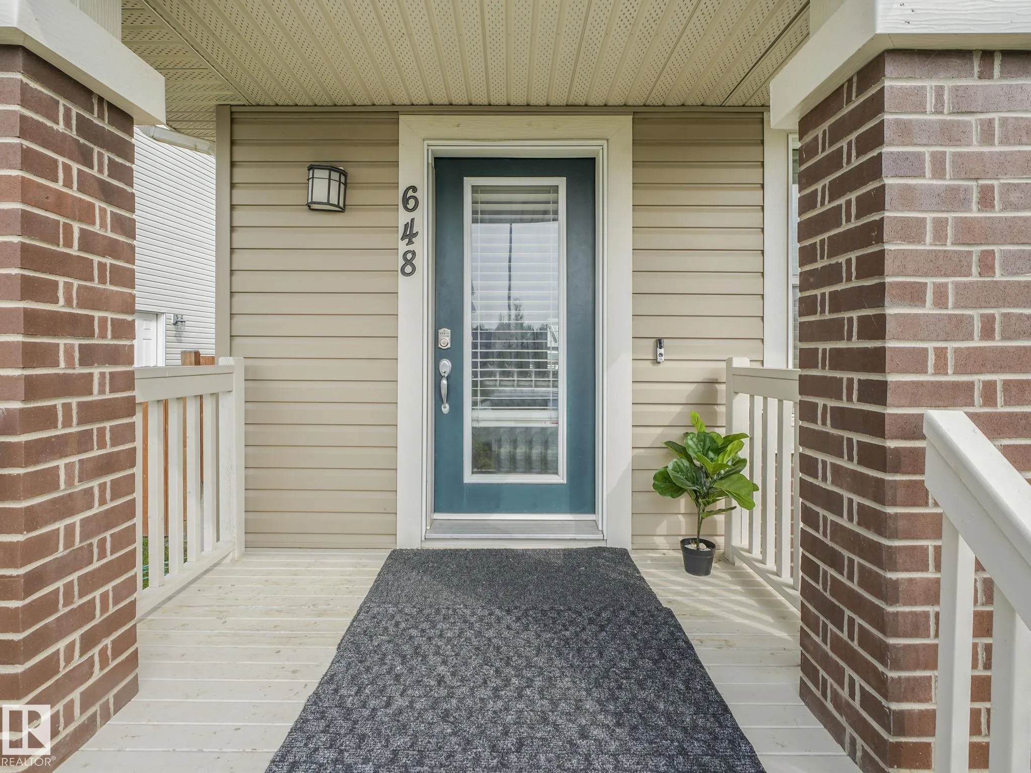 648 LEWIS GREENS Drive