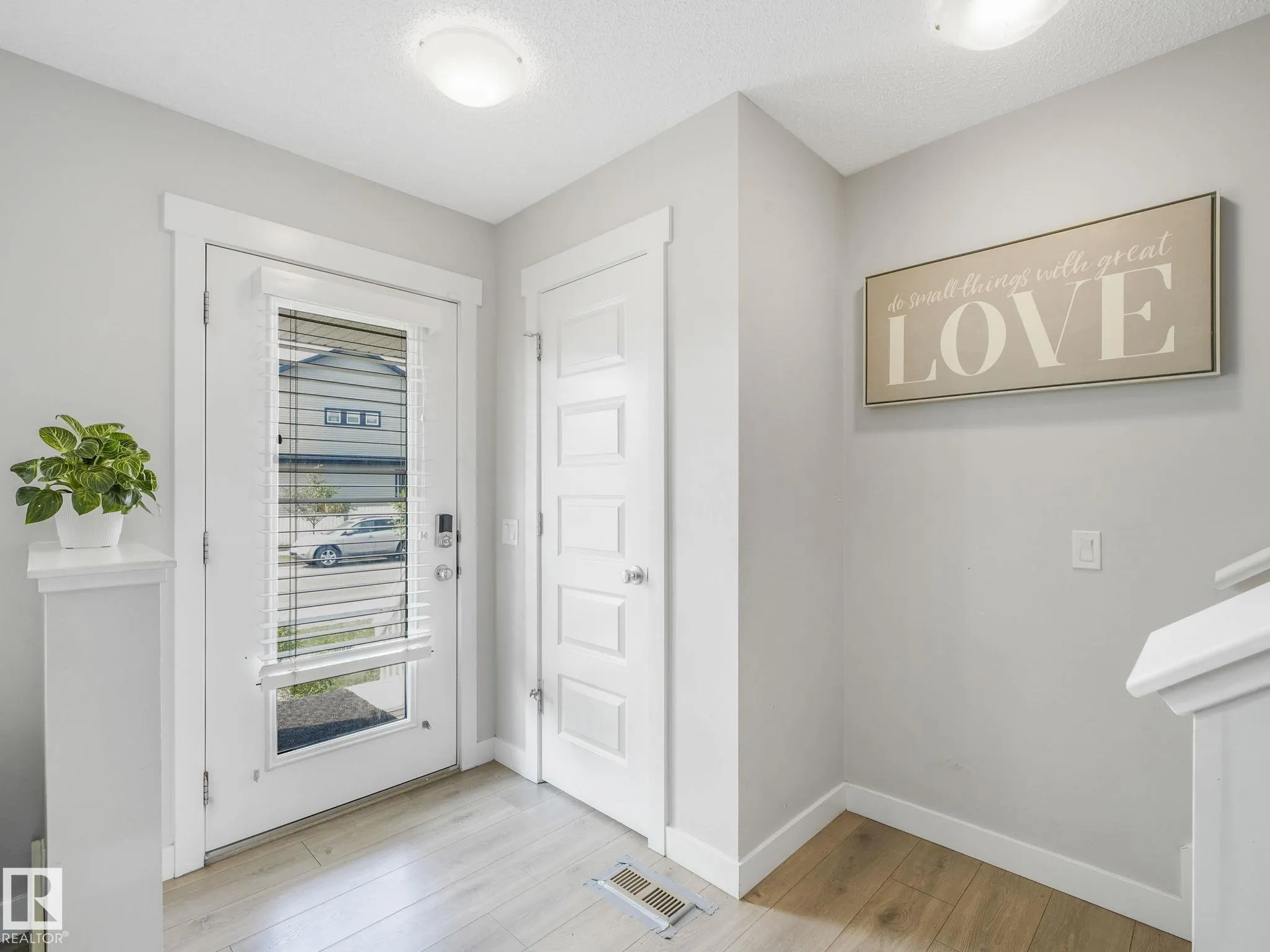 648 LEWIS GREENS Drive