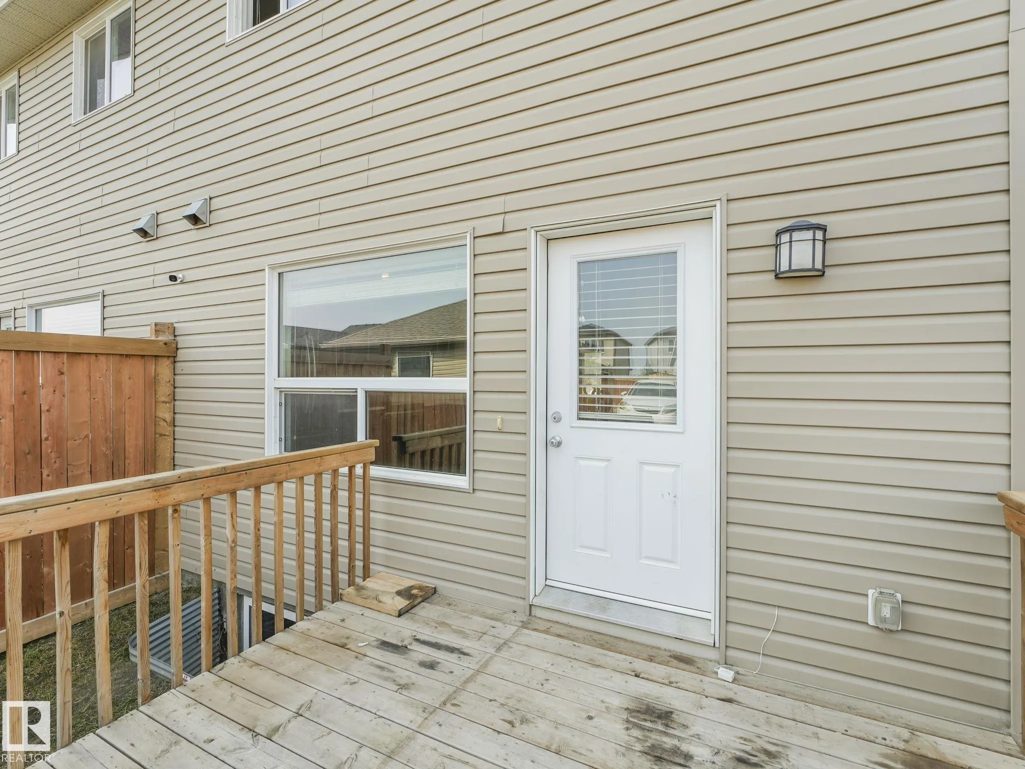 648 LEWIS GREENS Drive