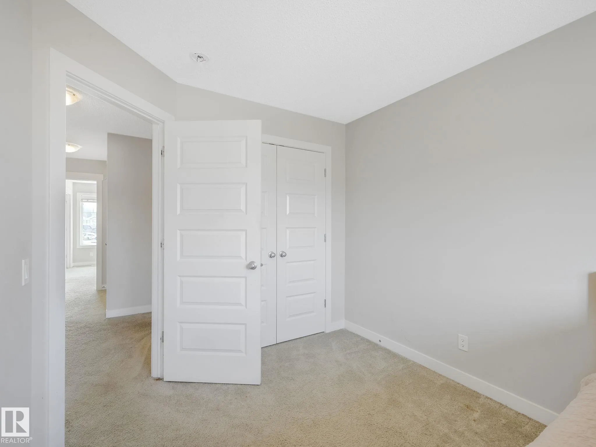 648 LEWIS GREENS Drive