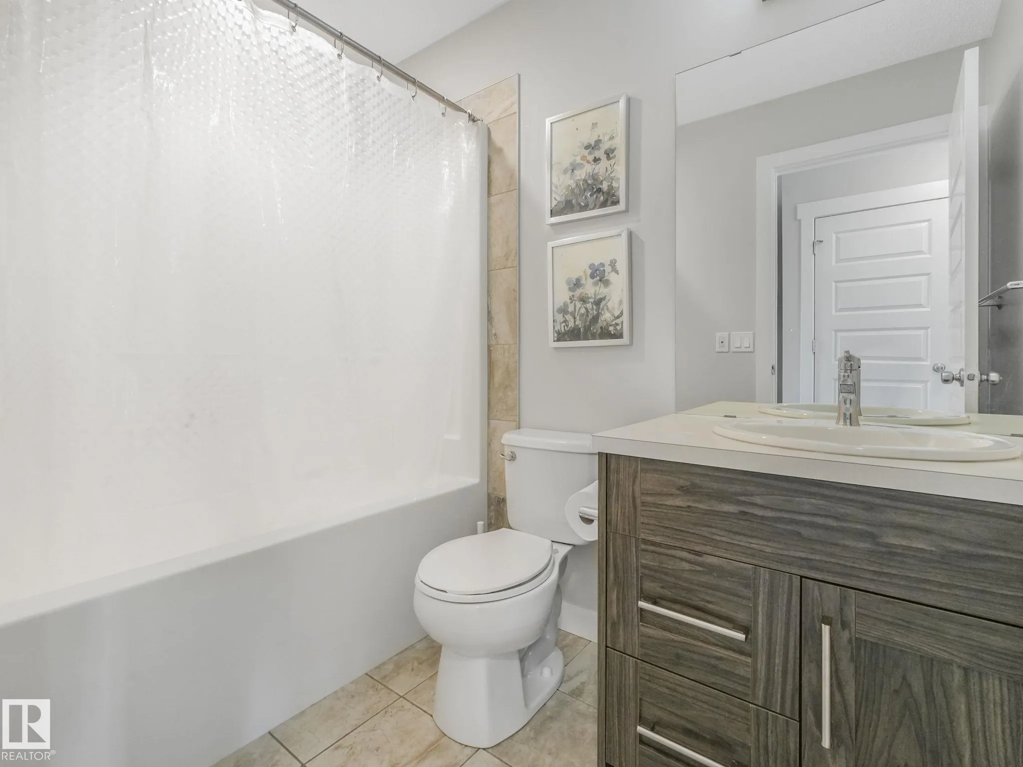 648 LEWIS GREENS Drive