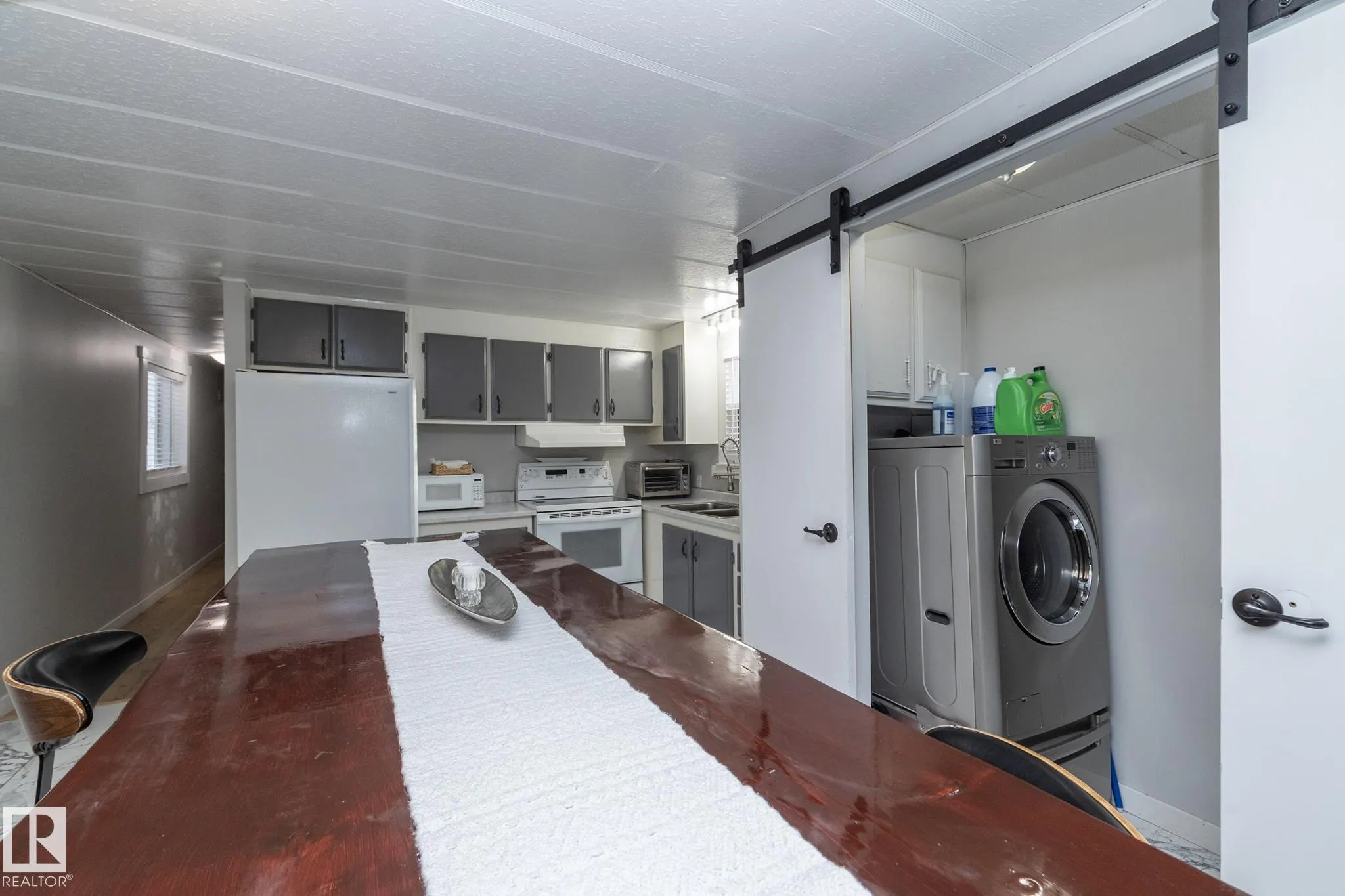 1011 West Mount Crescent