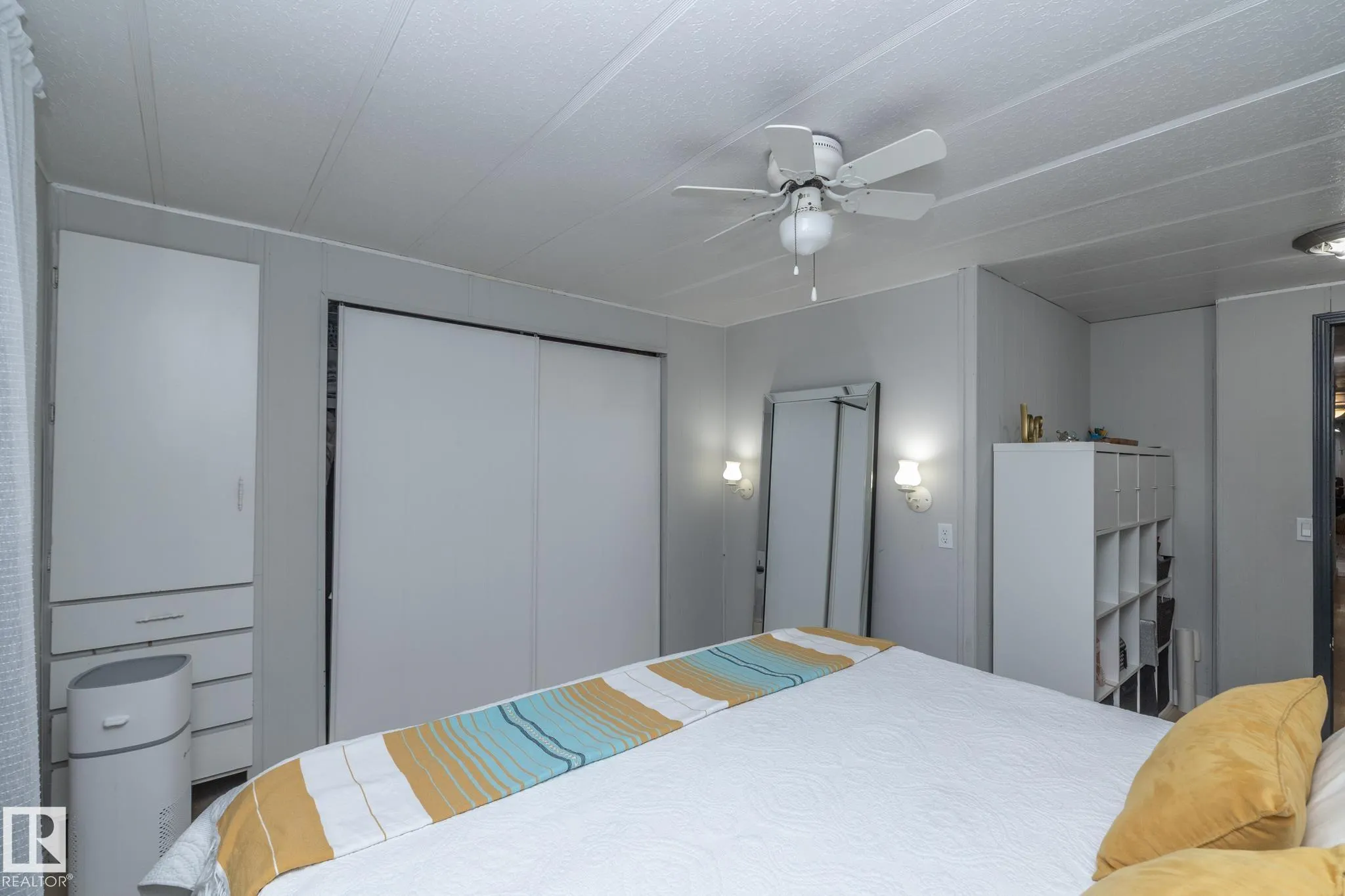 1011 West Mount Crescent