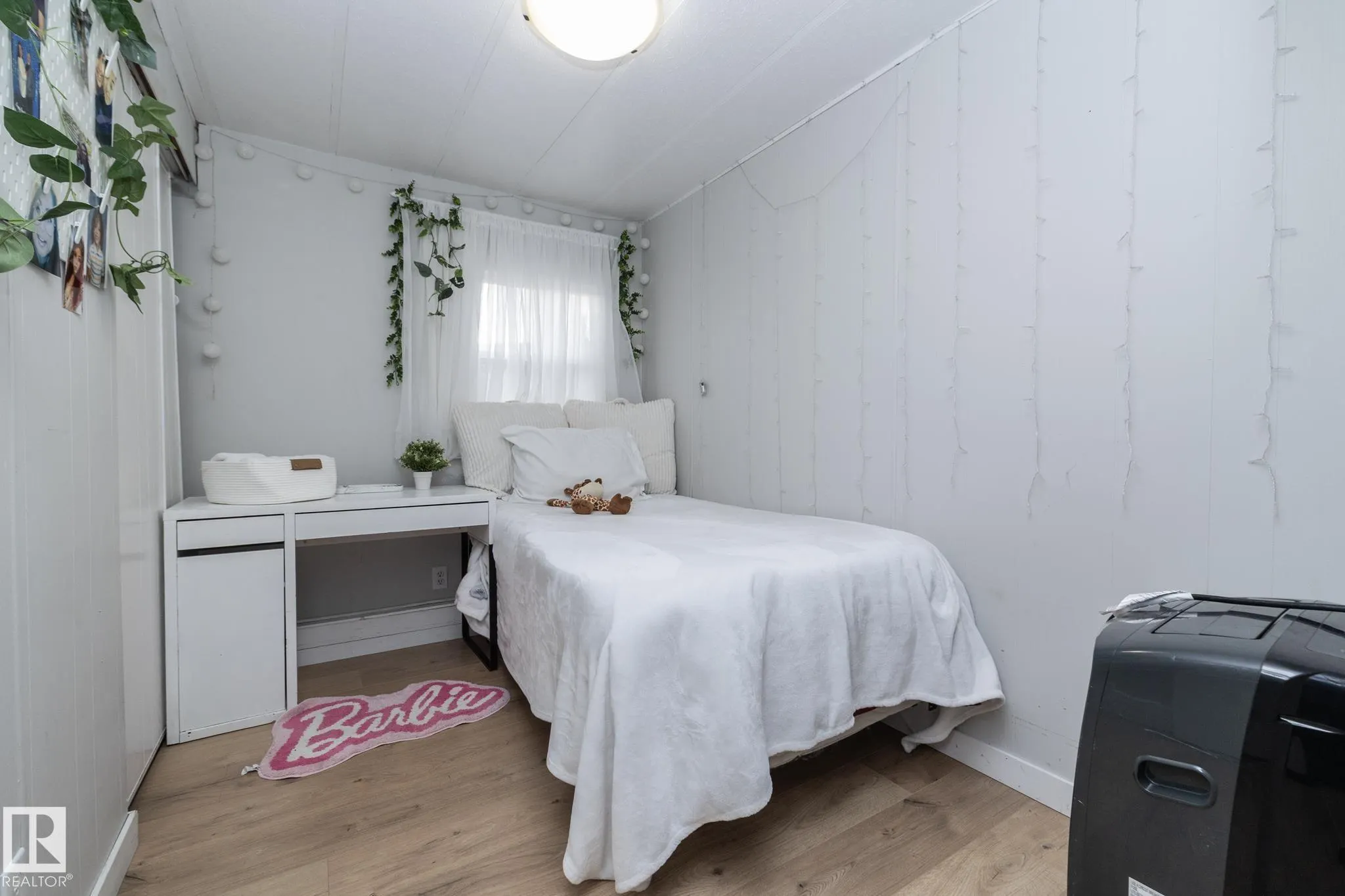 1011 West Mount Crescent