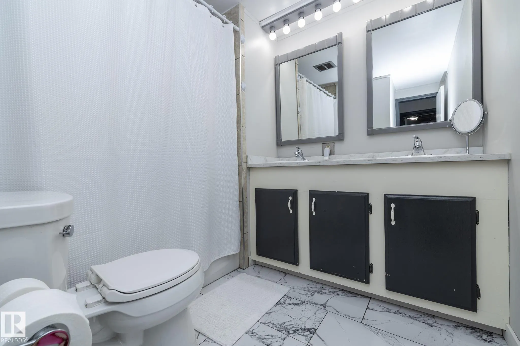 1011 West Mount Crescent