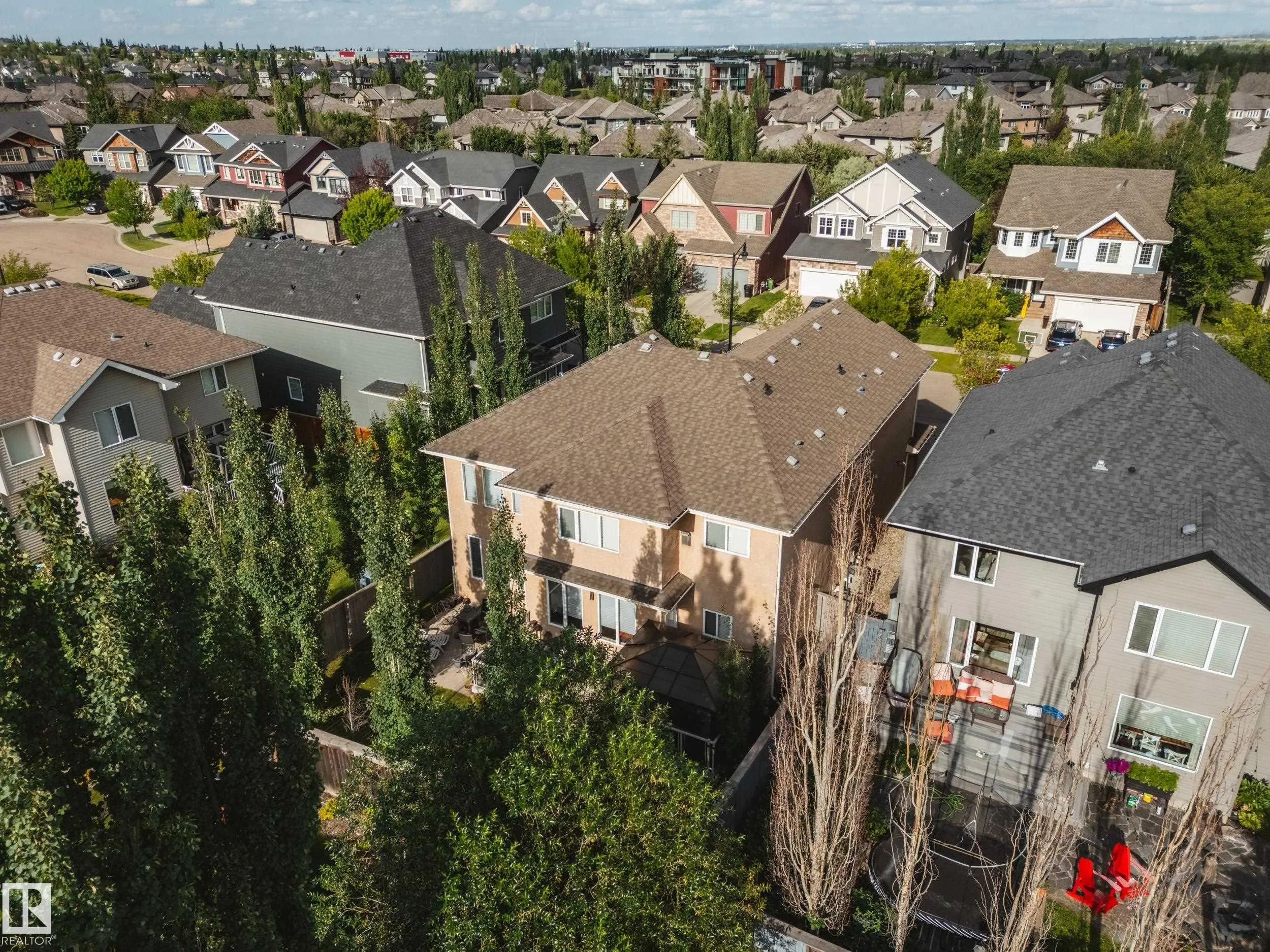 5410 MCLUHAN END End