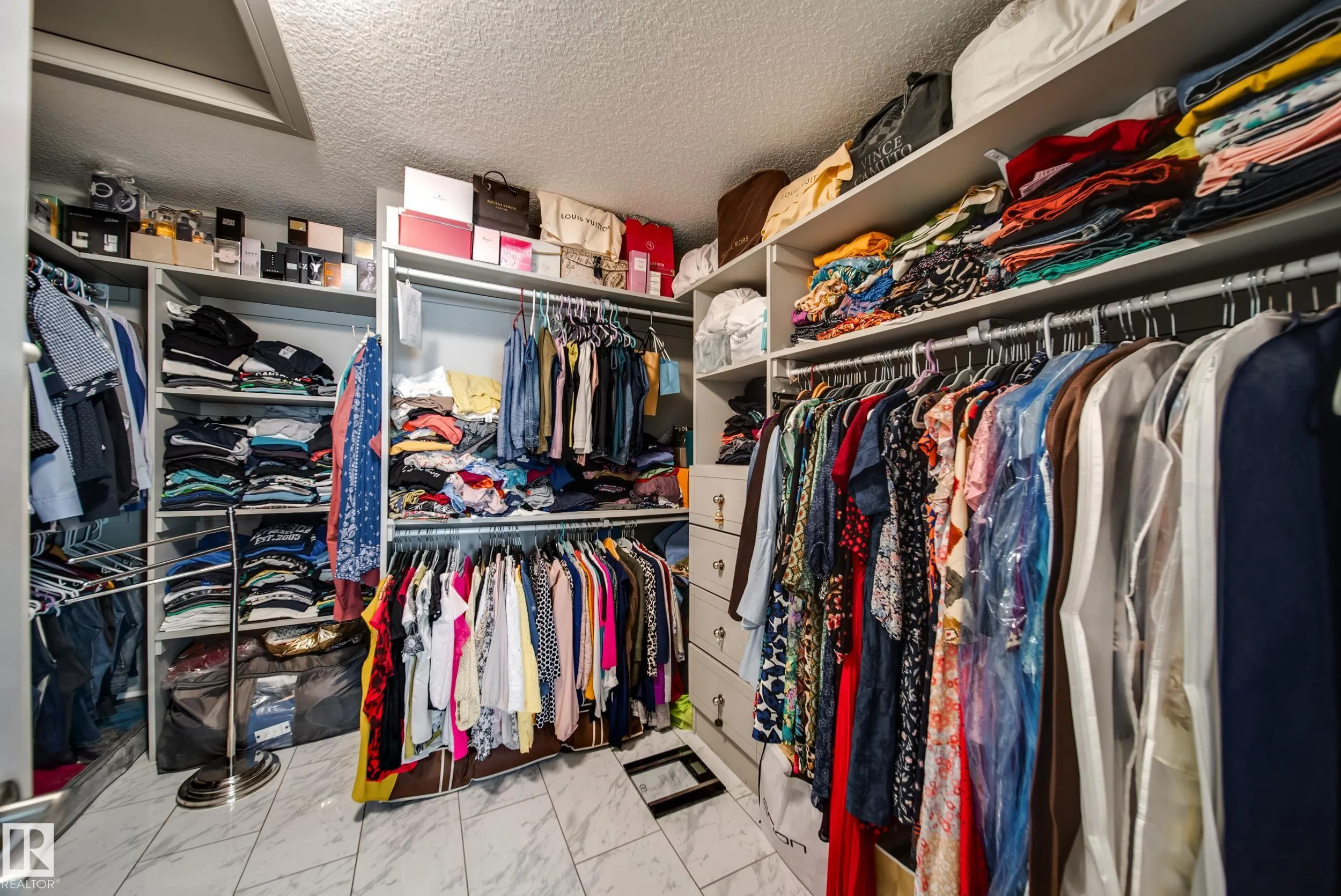 5410 MCLUHAN END End