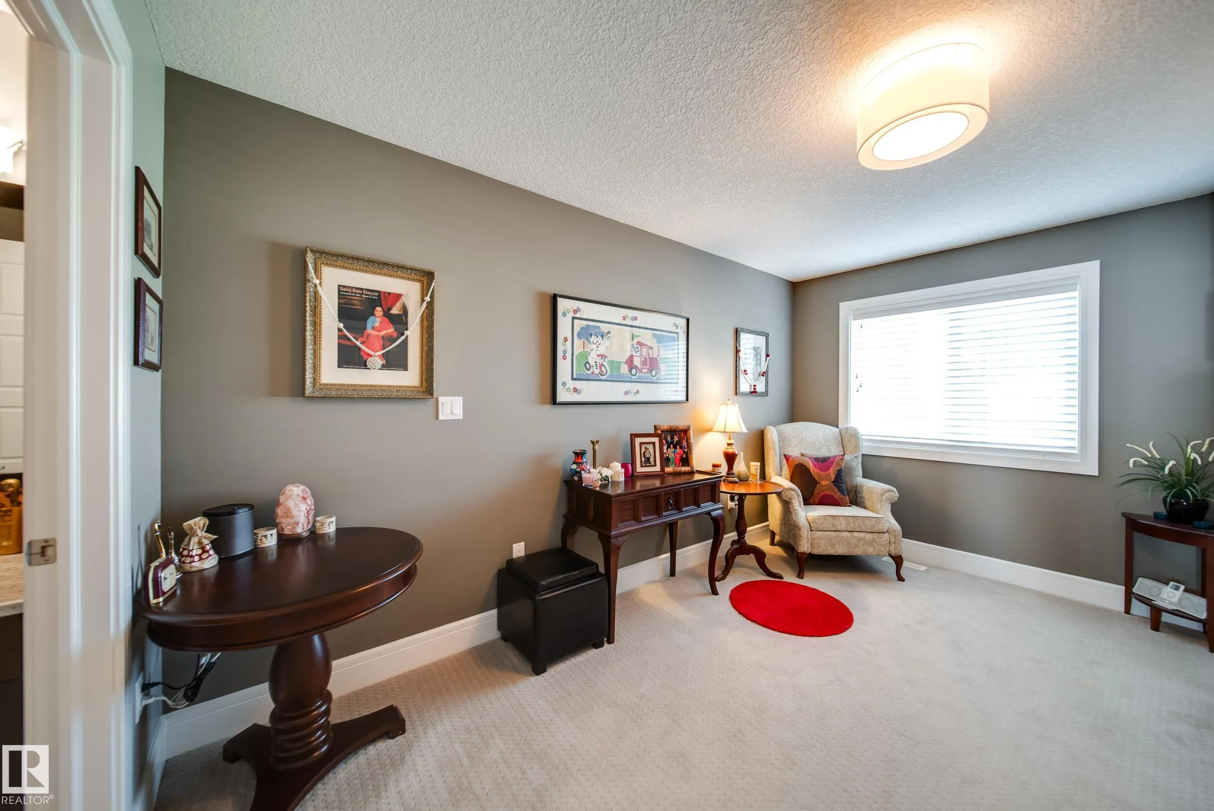 5410 MCLUHAN END End