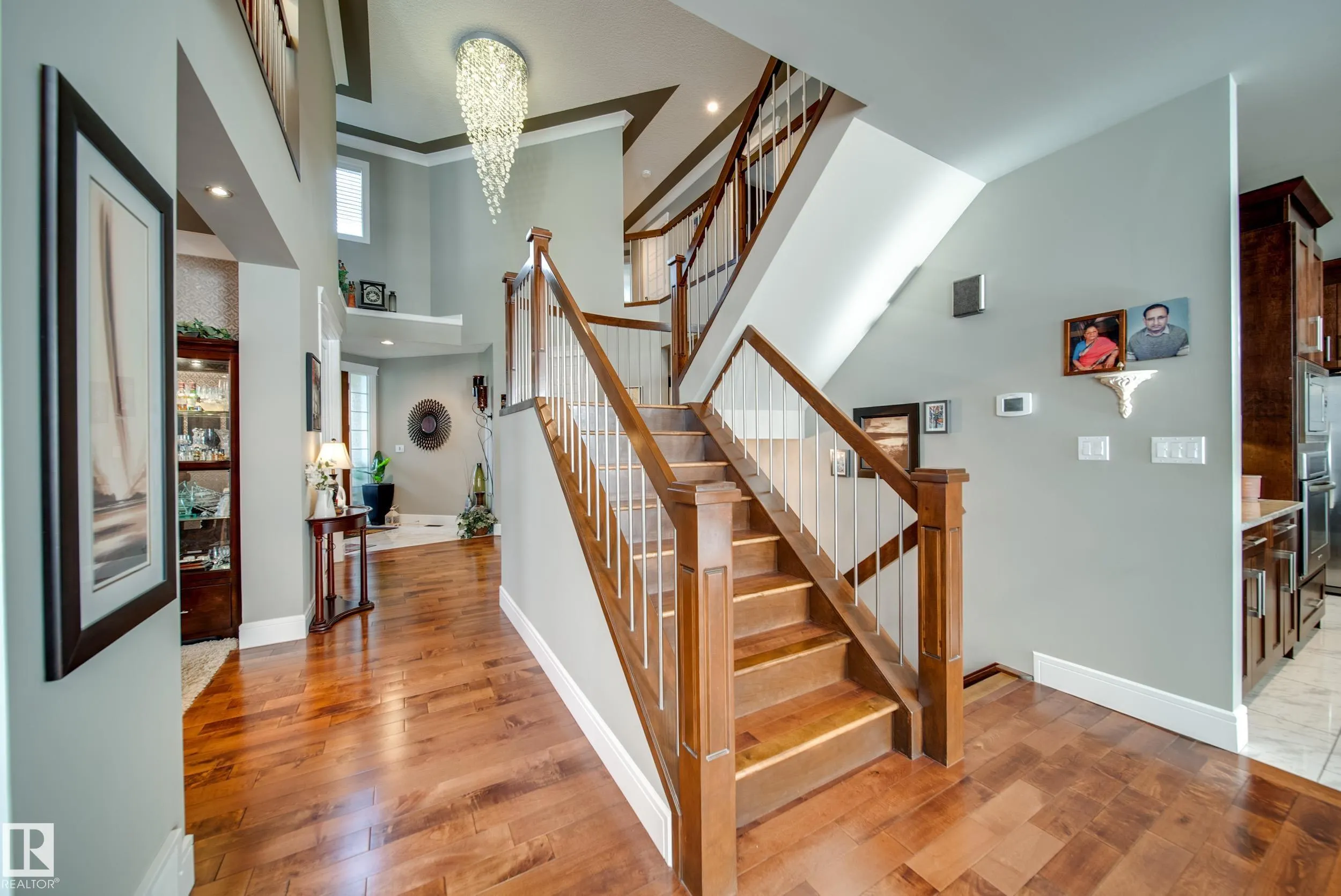 5410 MCLUHAN END End