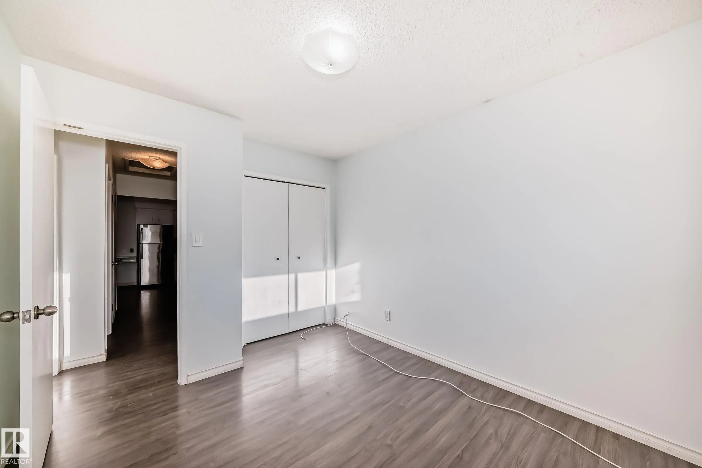 9623/9625 73 Avenue