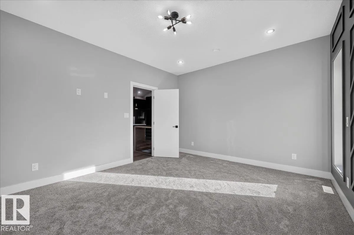 22 Mockingbird Crescent