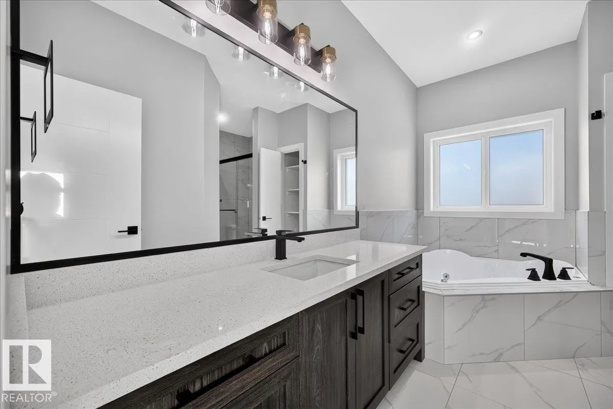 22 Mockingbird Crescent