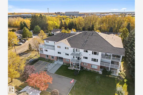 160 KINGSWOOD Boulevard