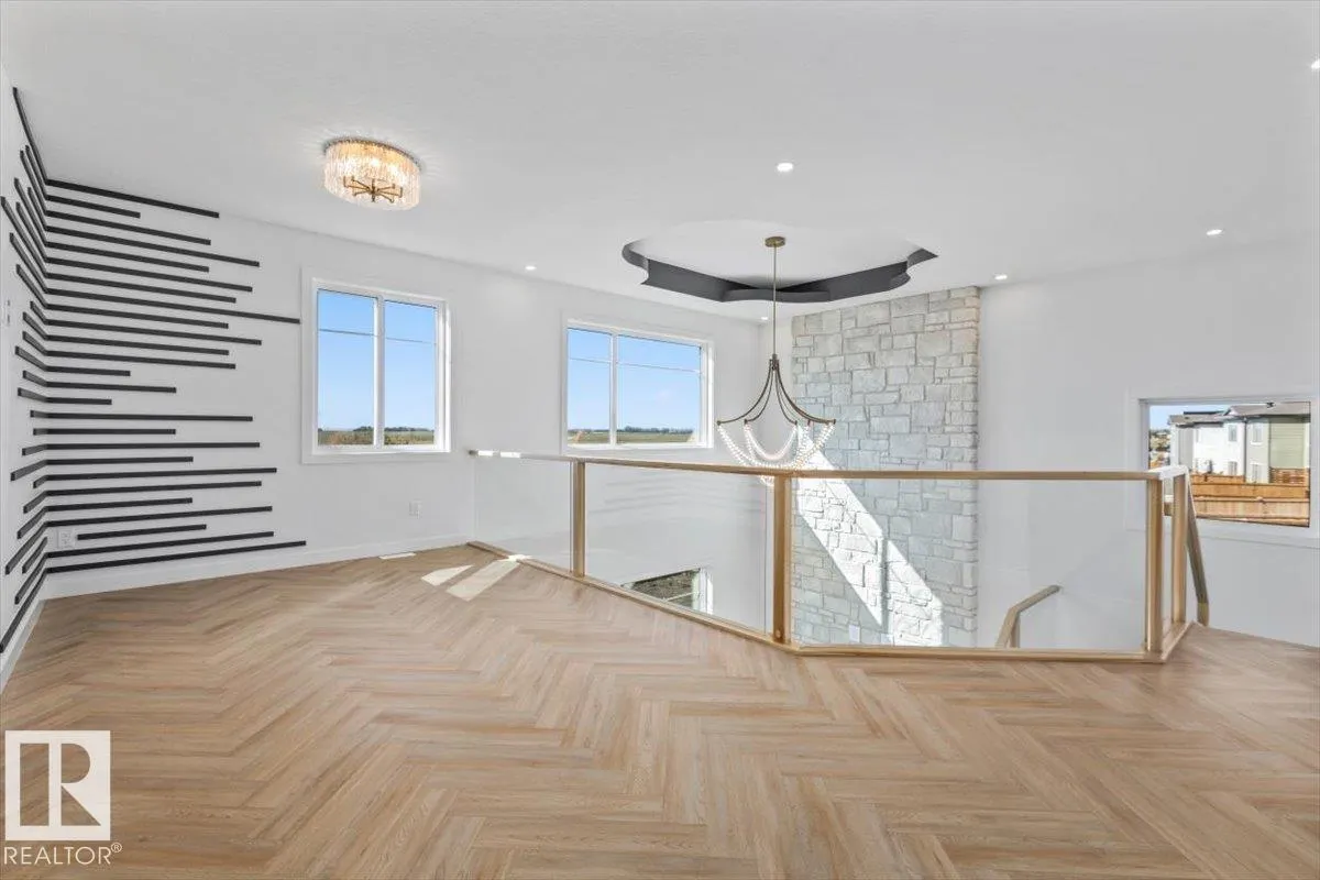 18 Owl Ridge Close