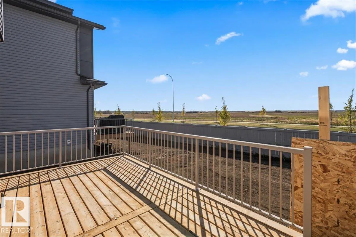 18 Owl Ridge Close