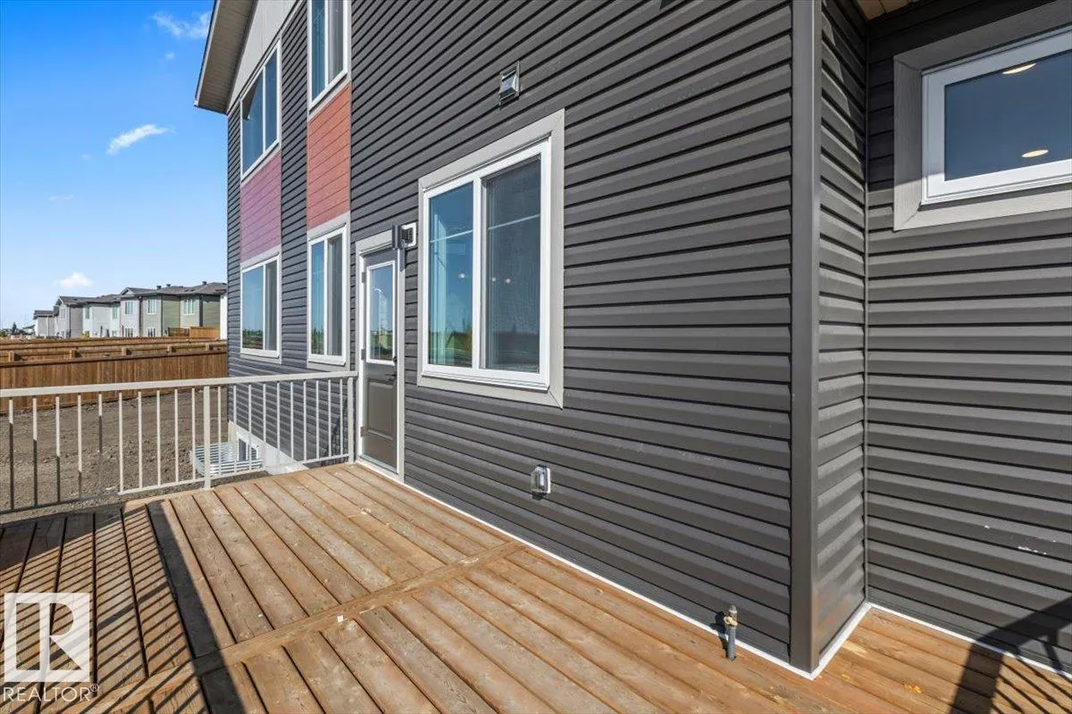 18 Owl Ridge Close