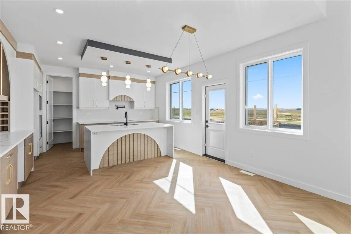 18 Owl Ridge Close
