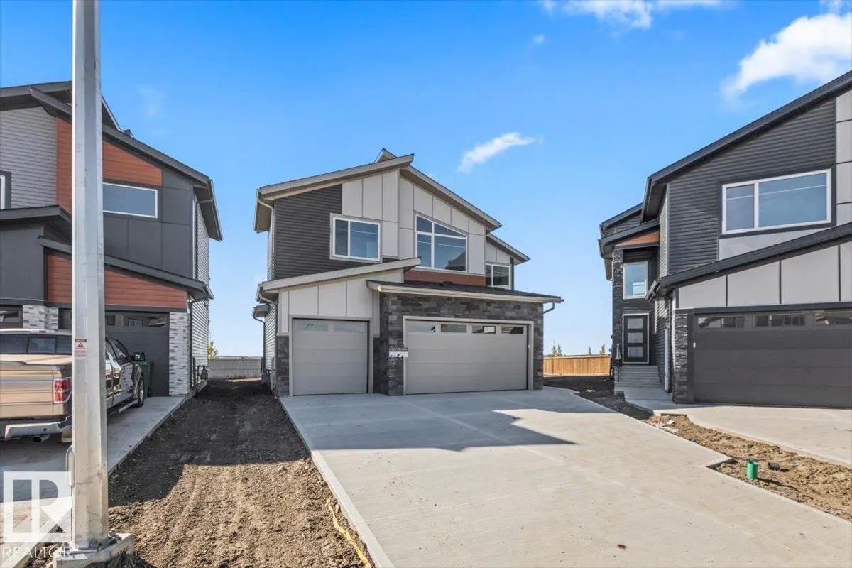 18 Owl Ridge Close
