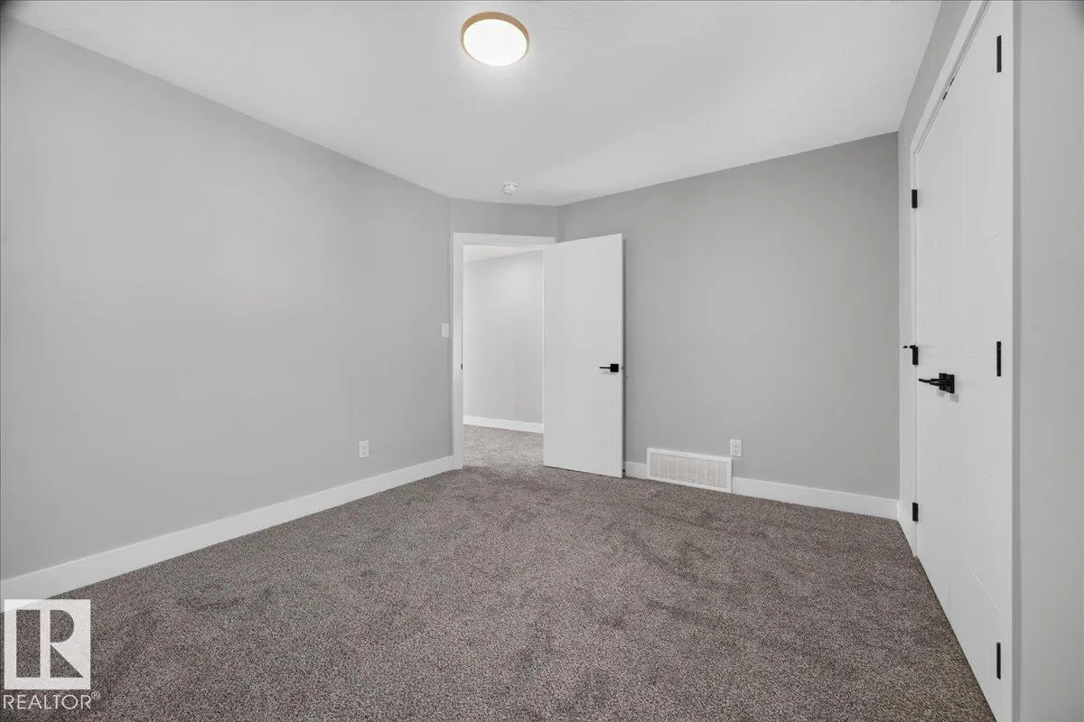 81 Mockingbird Crescent