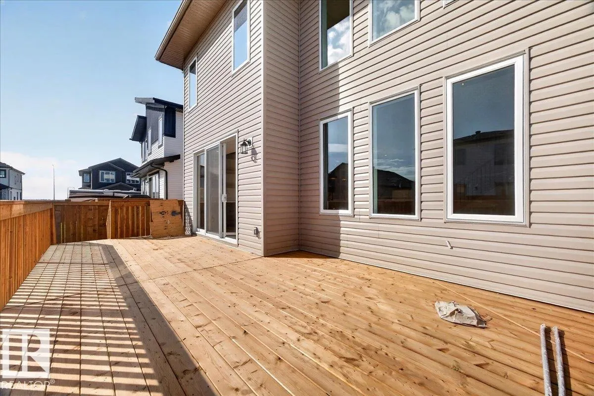 81 Mockingbird Crescent