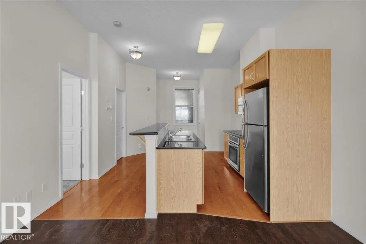 10403 122 Street
