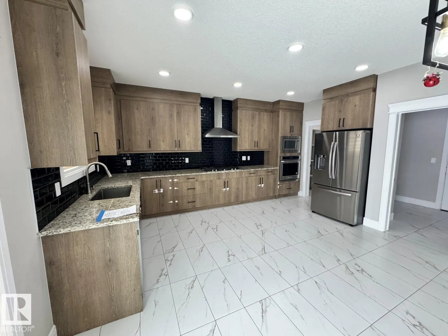 8729 MAYDAY Lane