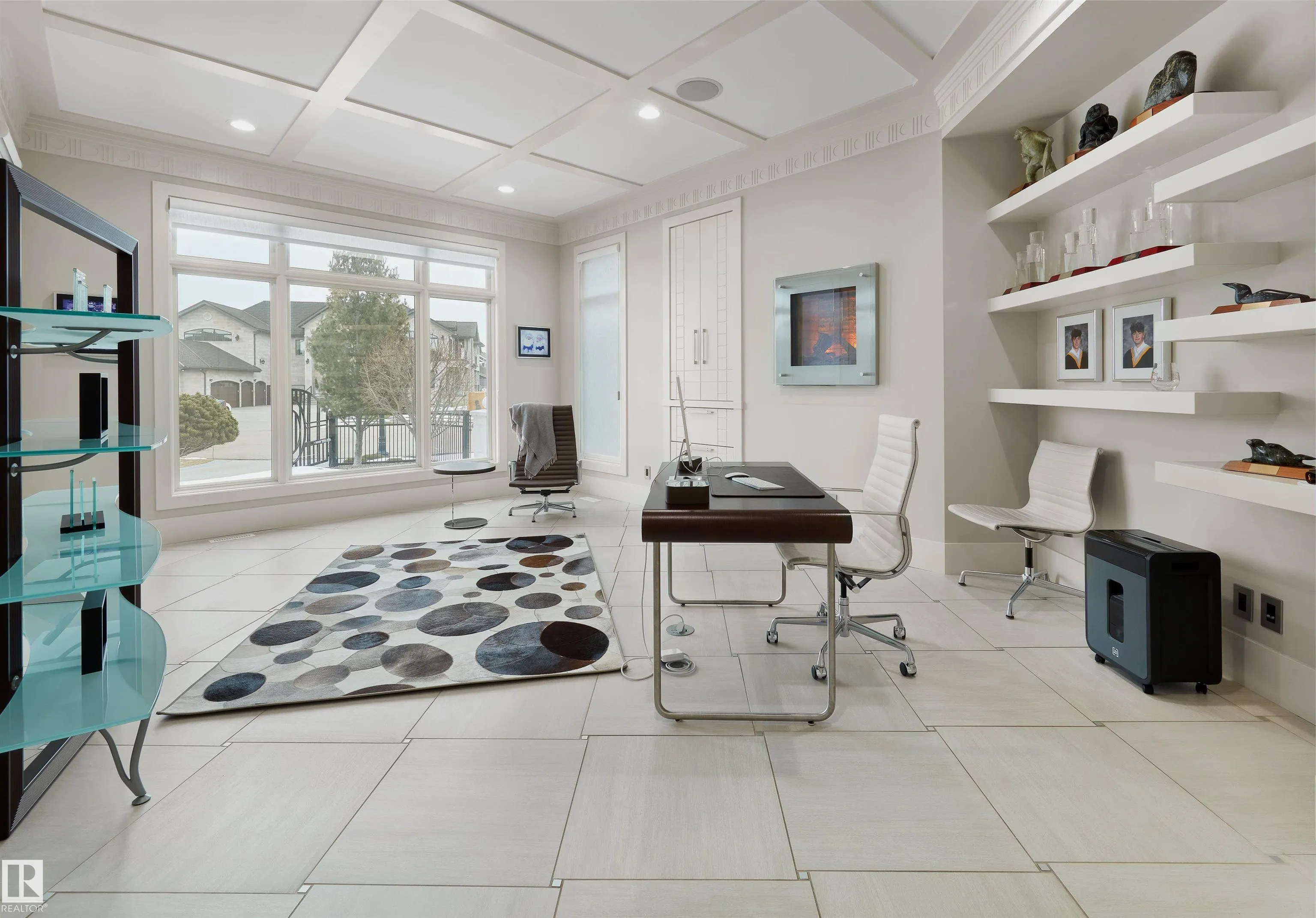 16 WINDERMERE Drive